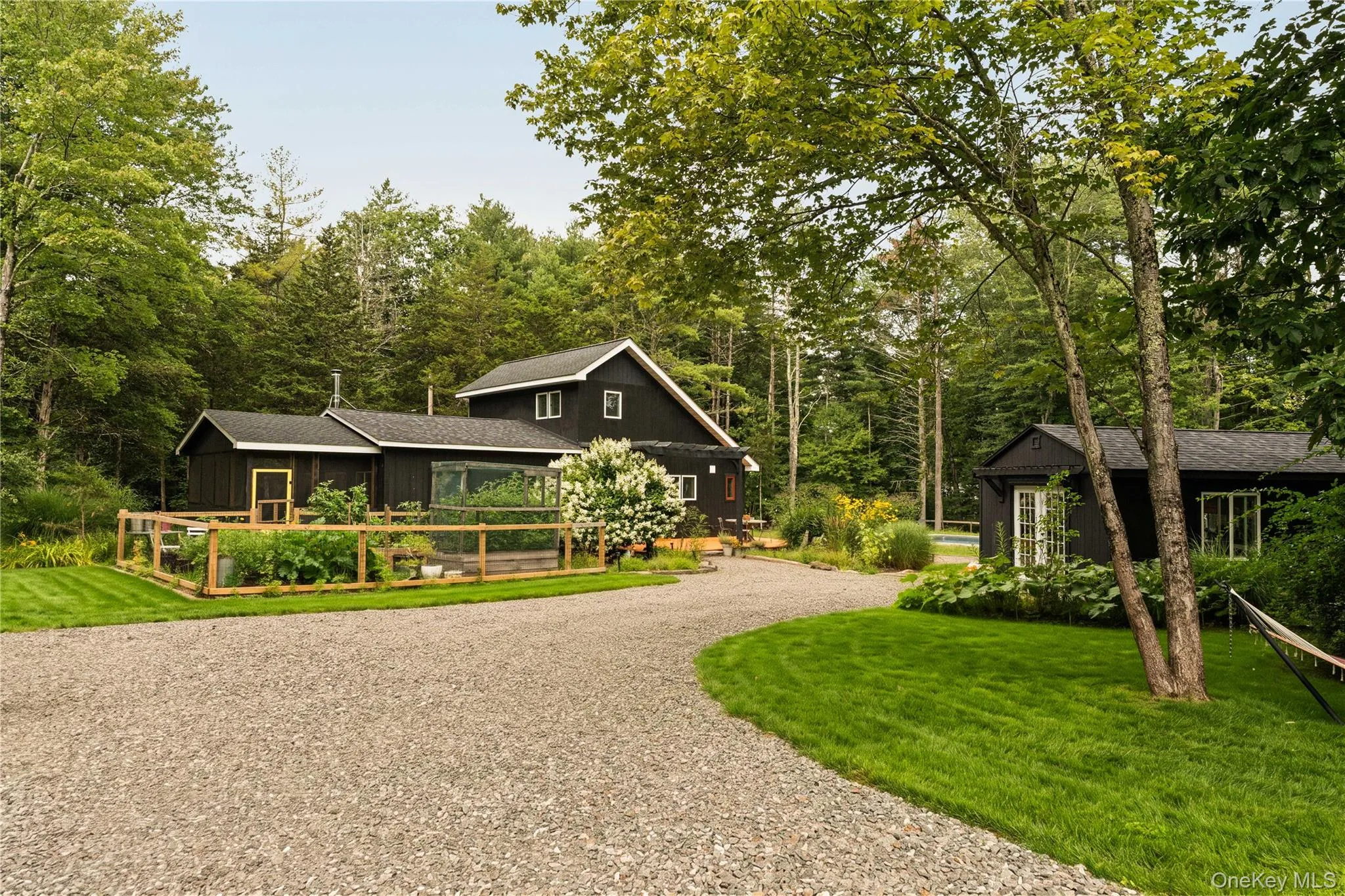 22 Old Ballpark Road, Kingston (town), NY, 2 Bedrooms Bedrooms, 7 Rooms Rooms,1 BathroomBathrooms,Residential,For Rent,Old Ballpark,0,1047441 22 Old Ballpark Road, Kingston (town), NY, 2 Bedrooms Bedrooms, 7 Rooms Rooms,1 BathroomBathrooms,Residential,For Rent,Old Ballpark,0,1047441