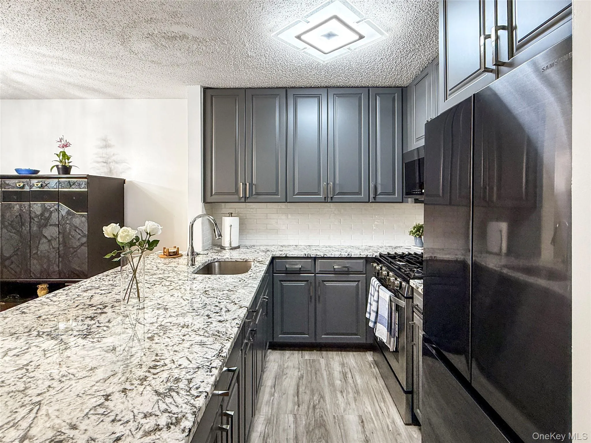 1895 Vyse Avenue, New York, NY, 2 Bedrooms Bedrooms, 3 Rooms Rooms,1 BathroomBathrooms,Residential,For Rent,Vyse,0,1047449 1895 Vyse Avenue, New York, NY, 2 Bedrooms Bedrooms, 3 Rooms Rooms,1 BathroomBathrooms,Residential,For Rent,Vyse,0,1047449