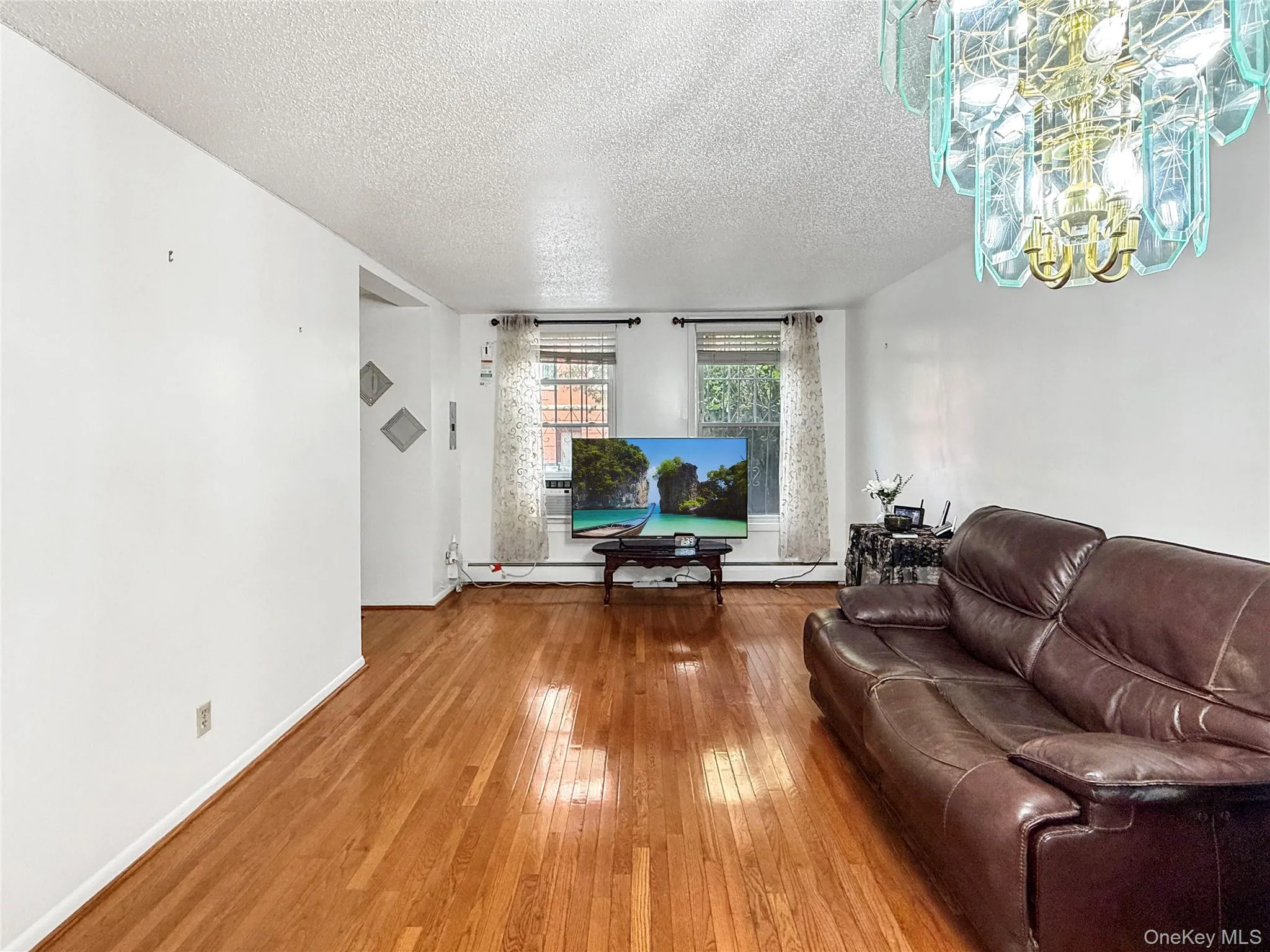 1895 Vyse Avenue, New York, NY, 2 Bedrooms Bedrooms, 3 Rooms Rooms,1 BathroomBathrooms,Residential,For Rent,Vyse,0,1047449 1895 Vyse Avenue, New York, NY, 2 Bedrooms Bedrooms, 3 Rooms Rooms,1 BathroomBathrooms,Residential,For Rent,Vyse,0,1047449