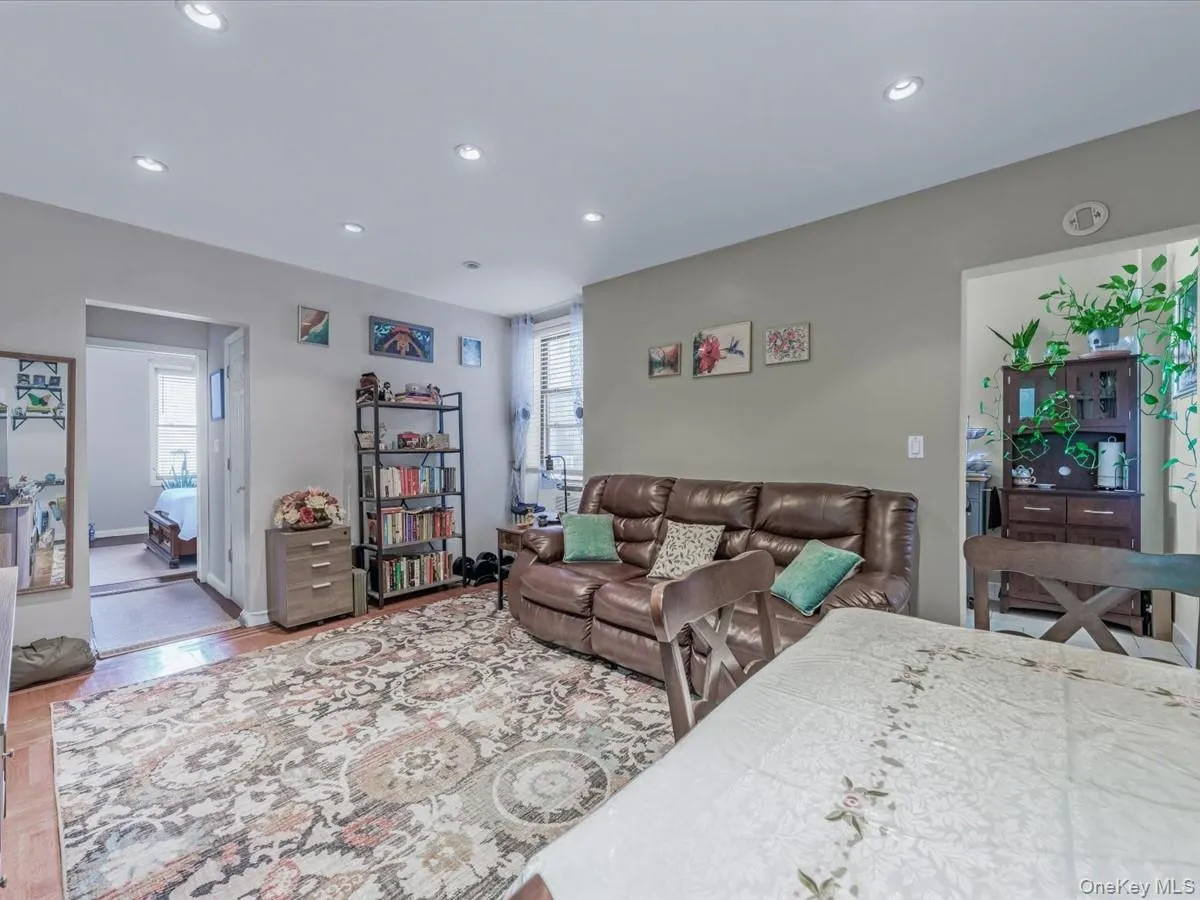 9524 Fort Hamilton Parkway, New York, NY, 1 Bedroom Bedrooms, 4 Rooms Rooms,1 BathroomBathrooms,Residential,For Rent,Fort Hamilton,0,1047456 9524 Fort Hamilton Parkway, New York, NY, 1 Bedroom Bedrooms, 4 Rooms Rooms,1 BathroomBathrooms,Residential,For Rent,Fort Hamilton,0,1047456