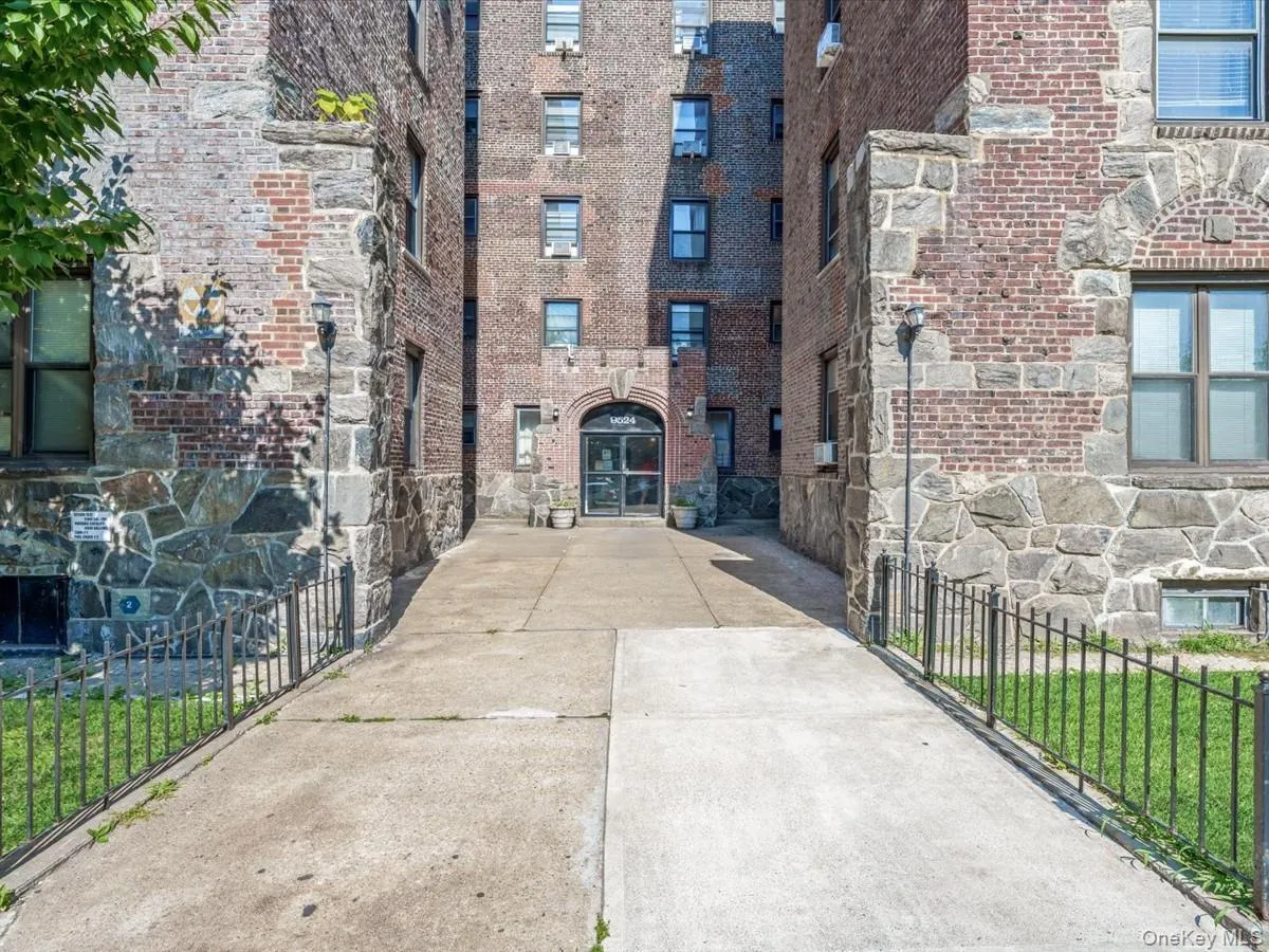 9524 Fort Hamilton Parkway, New York, NY, 1 Bedroom Bedrooms, 4 Rooms Rooms,1 BathroomBathrooms,Residential,For Rent,Fort Hamilton,0,1047456 9524 Fort Hamilton Parkway, New York, NY, 1 Bedroom Bedrooms, 4 Rooms Rooms,1 BathroomBathrooms,Residential,For Rent,Fort Hamilton,0,1047456
