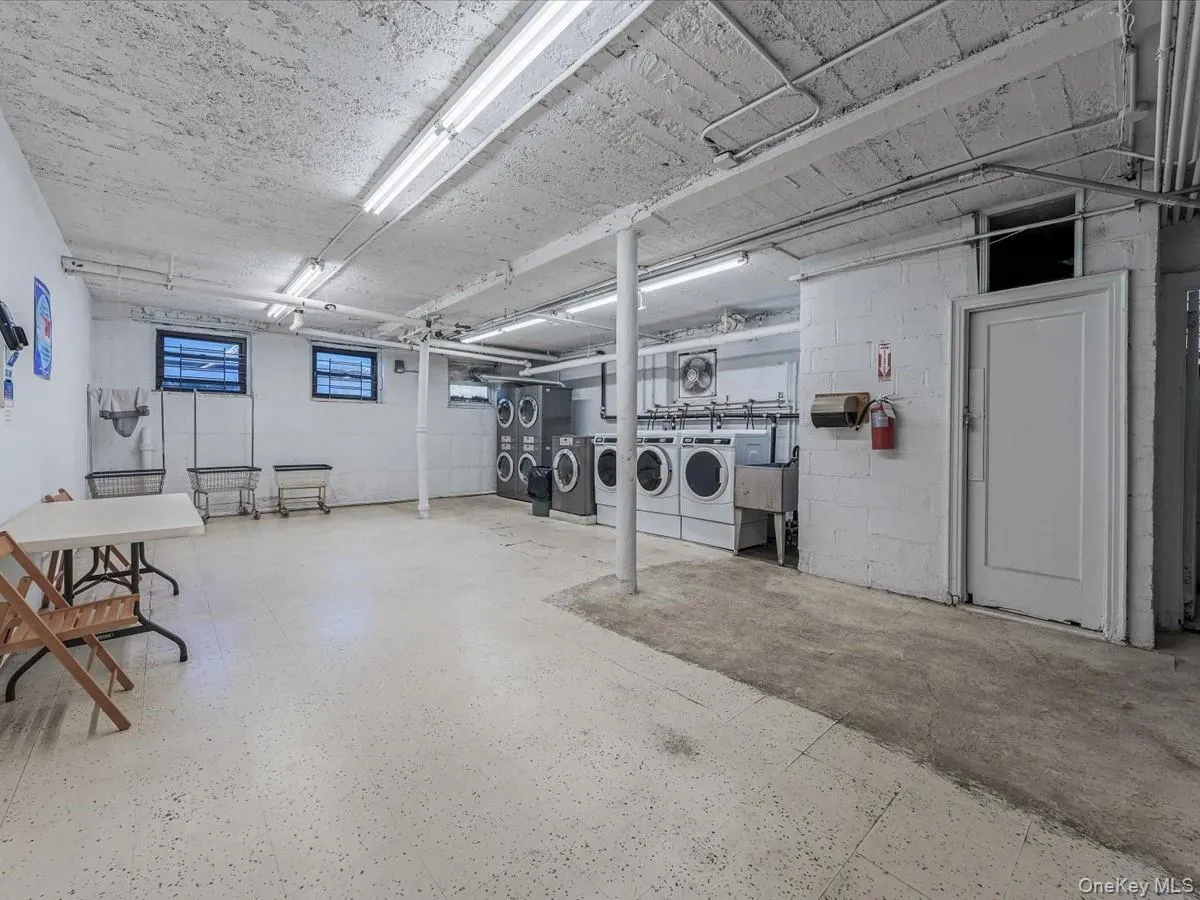 9524 Fort Hamilton Parkway, New York, NY, 1 Bedroom Bedrooms, 4 Rooms Rooms,1 BathroomBathrooms,Residential,For Rent,Fort Hamilton,0,1047456 9524 Fort Hamilton Parkway, New York, NY, 1 Bedroom Bedrooms, 4 Rooms Rooms,1 BathroomBathrooms,Residential,For Rent,Fort Hamilton,0,1047456