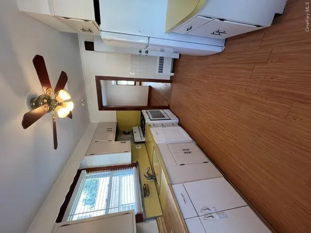 27 Washington Avenue, Ramapo, NY, 2 Bedrooms Bedrooms, 5 Rooms Rooms,1 BathroomBathrooms,Residential Lease,For Rent,Washington,0,1047457 27 Washington Avenue, Ramapo, NY, 2 Bedrooms Bedrooms, 5 Rooms Rooms,1 BathroomBathrooms,Residential Lease,For Rent,Washington,0,1047457