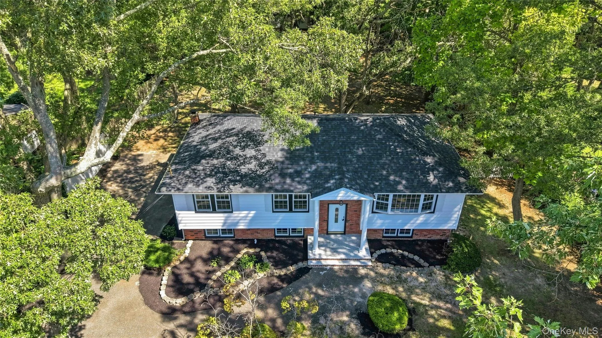 147 Pauls Path, Brookhaven, NY, 6 Bedrooms Bedrooms, 10 Rooms Rooms,2 BathroomsBathrooms,Residential,For Rent,Pauls,0,1047460 147 Pauls Path, Brookhaven, NY, 6 Bedrooms Bedrooms, 10 Rooms Rooms,2 BathroomsBathrooms,Residential,For Rent,Pauls,0,1047460