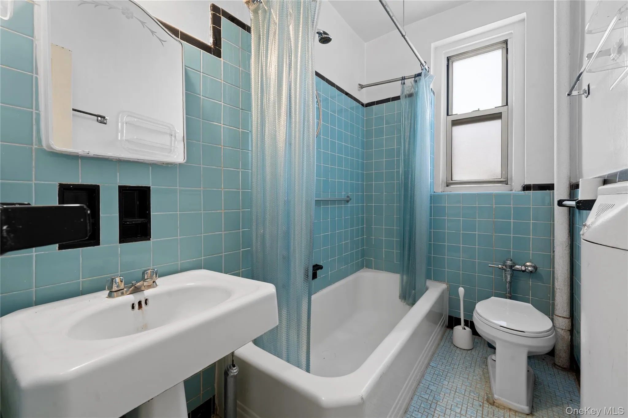 44-10 Ketcham Street, New York, NY, 1 Bedroom Bedrooms, 4 Rooms Rooms,1 BathroomBathrooms,Residential,For Rent,Ketcham,0,1047463 44-10 Ketcham Street, New York, NY, 1 Bedroom Bedrooms, 4 Rooms Rooms,1 BathroomBathrooms,Residential,For Rent,Ketcham,0,1047463