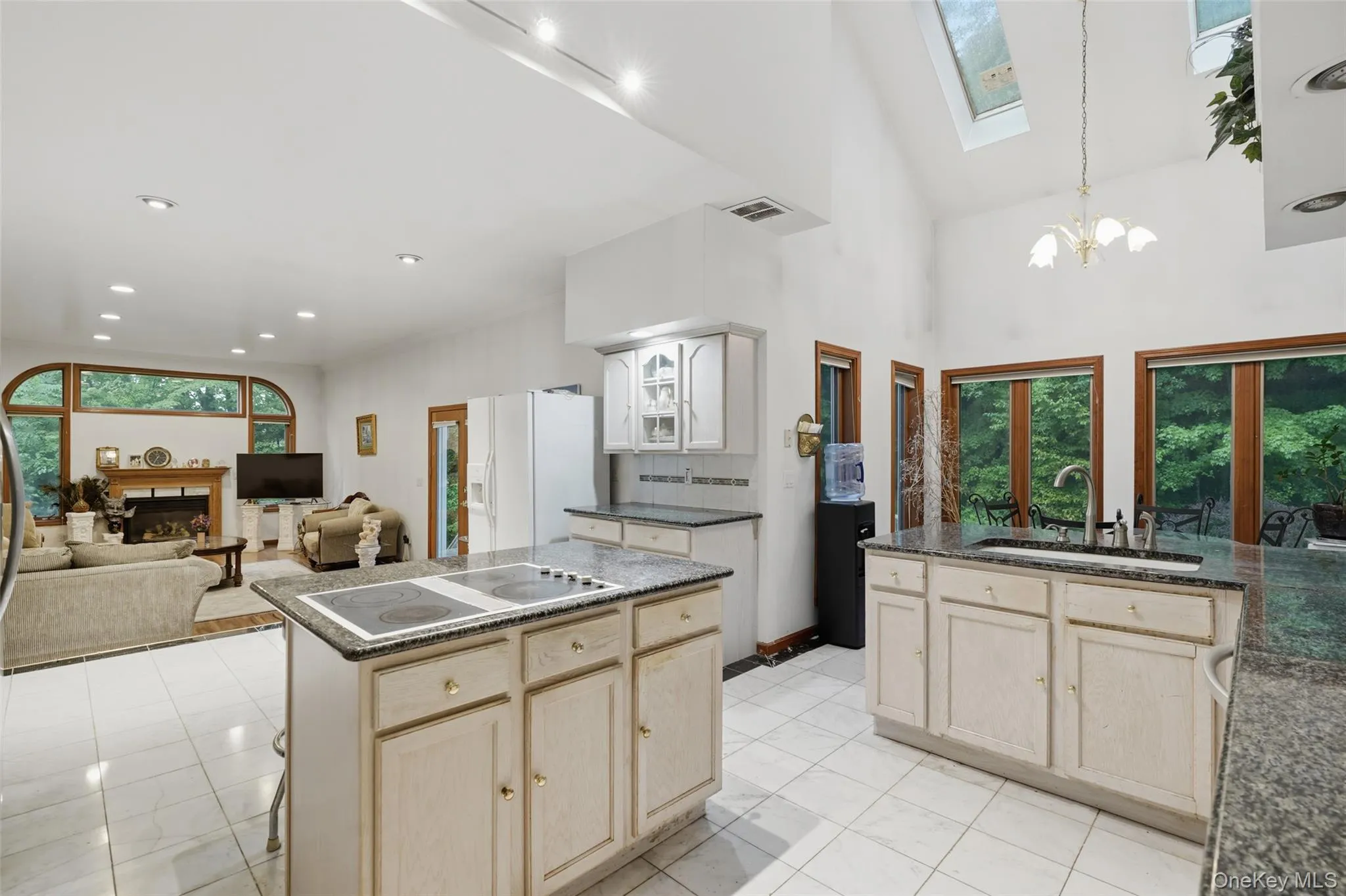 18 Bray Farm Lane, La Grange, NY, 4 Bedrooms Bedrooms, 13 Rooms Rooms,2 BathroomsBathrooms,Residential,For Rent,Bray Farm,0,1047464 18 Bray Farm Lane, La Grange, NY, 4 Bedrooms Bedrooms, 13 Rooms Rooms,2 BathroomsBathrooms,Residential,For Rent,Bray Farm,0,1047464