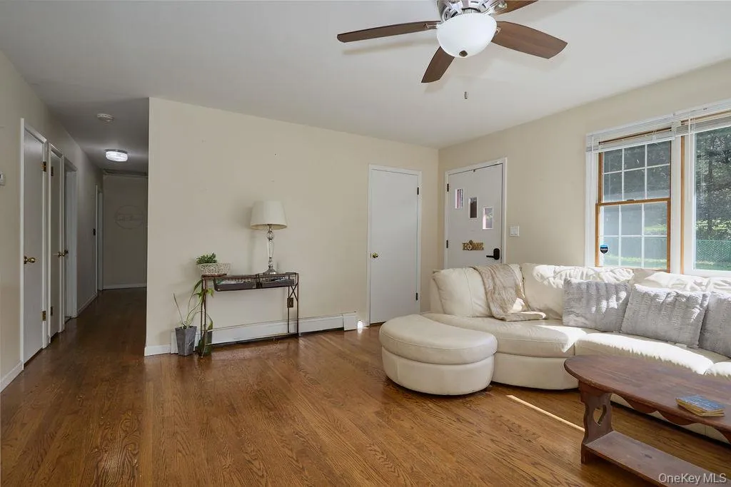 7 Pine Road, Southeast, NY, 3 Bedrooms Bedrooms, 9 Rooms Rooms,2 BathroomsBathrooms,Residential,For Rent,Pine,0,1047465 7 Pine Road, Southeast, NY, 3 Bedrooms Bedrooms, 9 Rooms Rooms,2 BathroomsBathrooms,Residential,For Rent,Pine,0,1047465