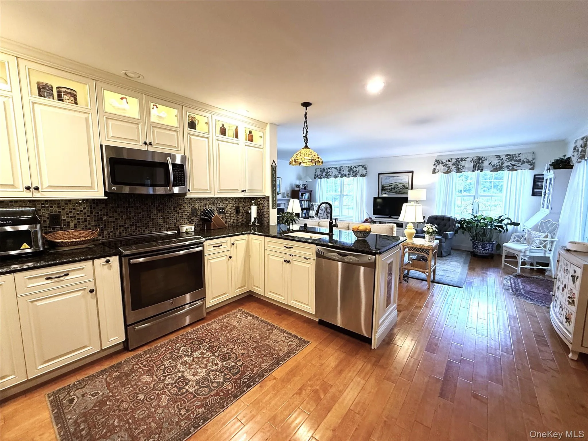 41 Deer Trail, Pawling, NY, 3 Bedrooms Bedrooms, 8 Rooms Rooms,2 BathroomsBathrooms,Residential,For Rent,Deer,0,1047471 41 Deer Trail, Pawling, NY, 3 Bedrooms Bedrooms, 8 Rooms Rooms,2 BathroomsBathrooms,Residential,For Rent,Deer,0,1047471