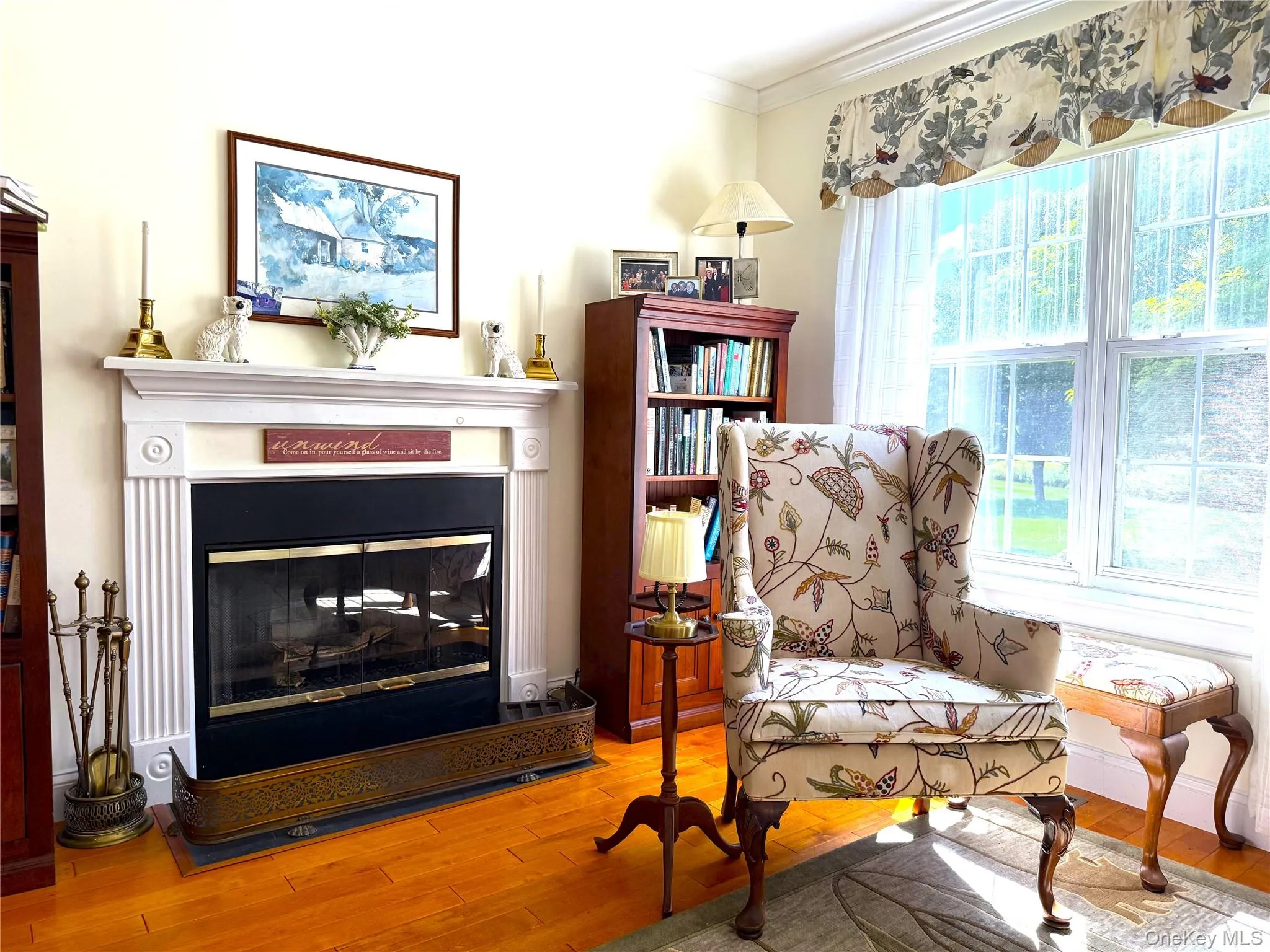 WOOD-BURNING FIREPLACE WOOD-BURNING FIREPLACE