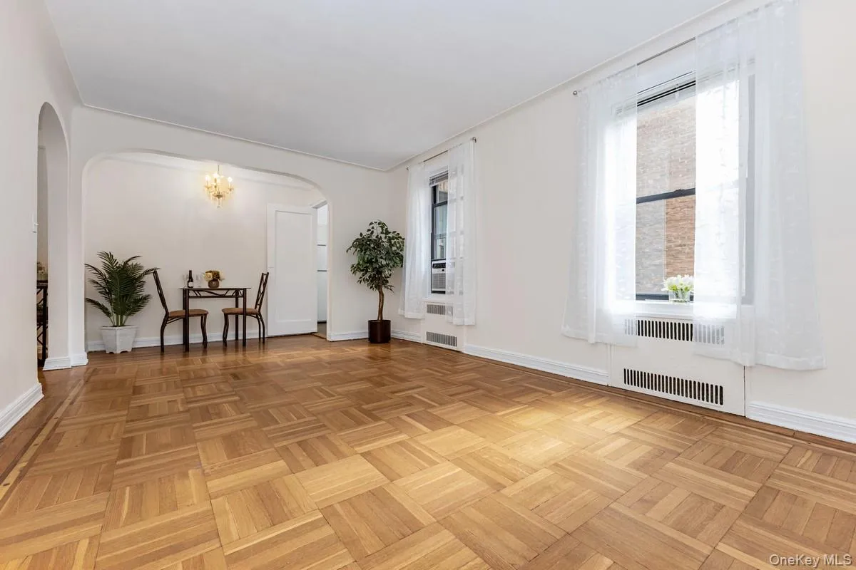 83-80 118th Street, New York, NY, 1 Bedroom Bedrooms, 3 Rooms Rooms,1 BathroomBathrooms,Residential,For Rent,118th,0,1047473 83-80 118th Street, New York, NY, 1 Bedroom Bedrooms, 3 Rooms Rooms,1 BathroomBathrooms,Residential,For Rent,118th,0,1047473