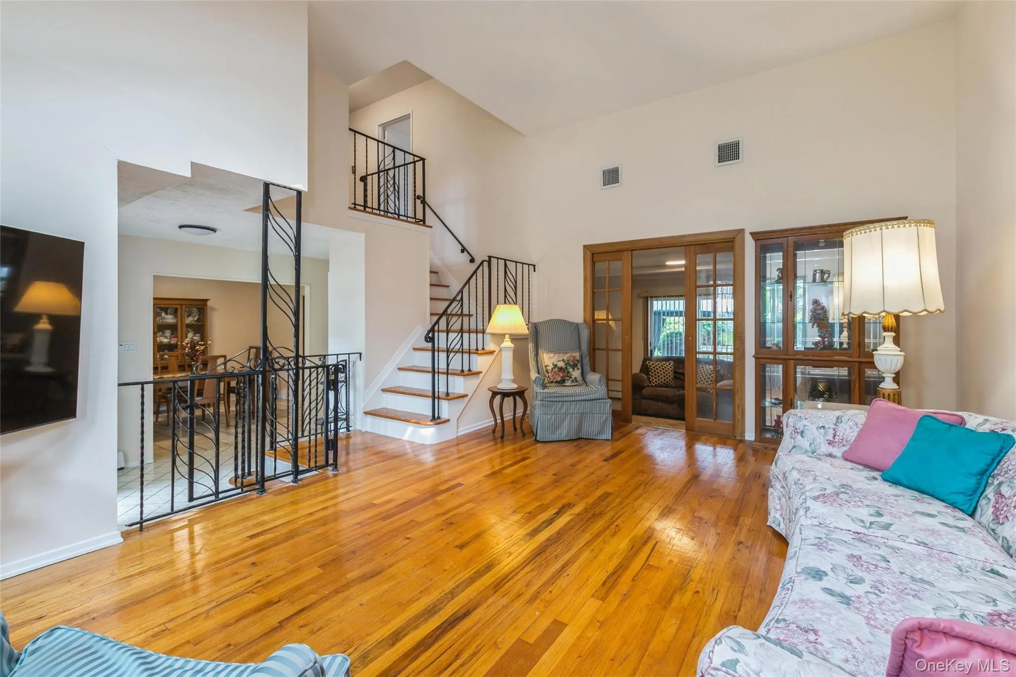 22 Sheryl Crescent, Smithtown, NY, 4 Bedrooms Bedrooms, 8 Rooms Rooms,2 BathroomsBathrooms,Residential,For Rent,Sheryl,0,1047477 22 Sheryl Crescent, Smithtown, NY, 4 Bedrooms Bedrooms, 8 Rooms Rooms,2 BathroomsBathrooms,Residential,For Rent,Sheryl,0,1047477