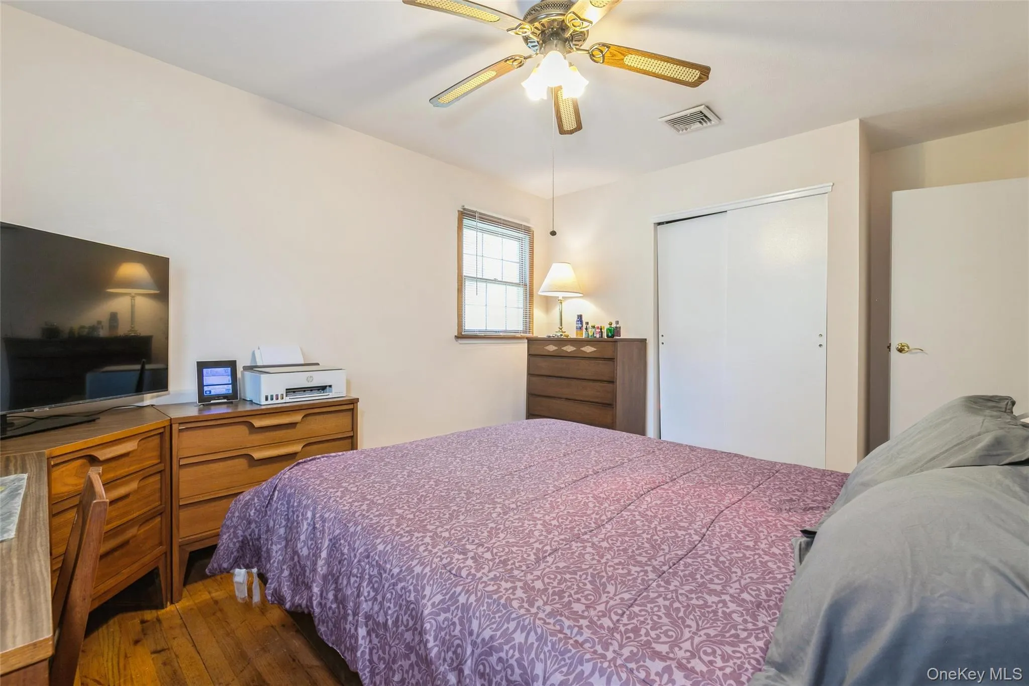 22 Sheryl Crescent, Smithtown, NY, 4 Bedrooms Bedrooms, 8 Rooms Rooms,2 BathroomsBathrooms,Residential,For Rent,Sheryl,0,1047477 22 Sheryl Crescent, Smithtown, NY, 4 Bedrooms Bedrooms, 8 Rooms Rooms,2 BathroomsBathrooms,Residential,For Rent,Sheryl,0,1047477