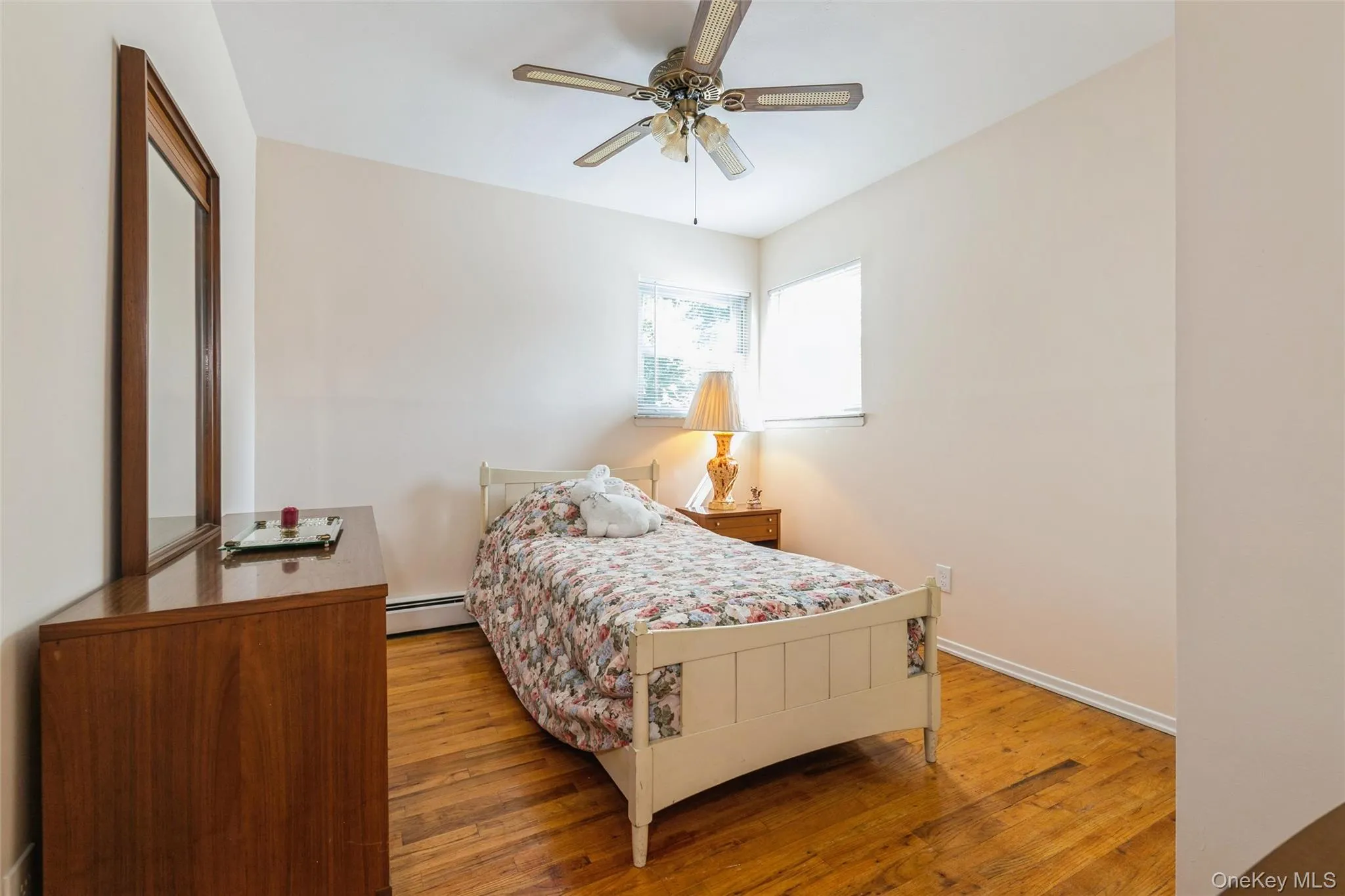 22 Sheryl Crescent, Smithtown, NY, 4 Bedrooms Bedrooms, 8 Rooms Rooms,2 BathroomsBathrooms,Residential,For Rent,Sheryl,0,1047477 22 Sheryl Crescent, Smithtown, NY, 4 Bedrooms Bedrooms, 8 Rooms Rooms,2 BathroomsBathrooms,Residential,For Rent,Sheryl,0,1047477