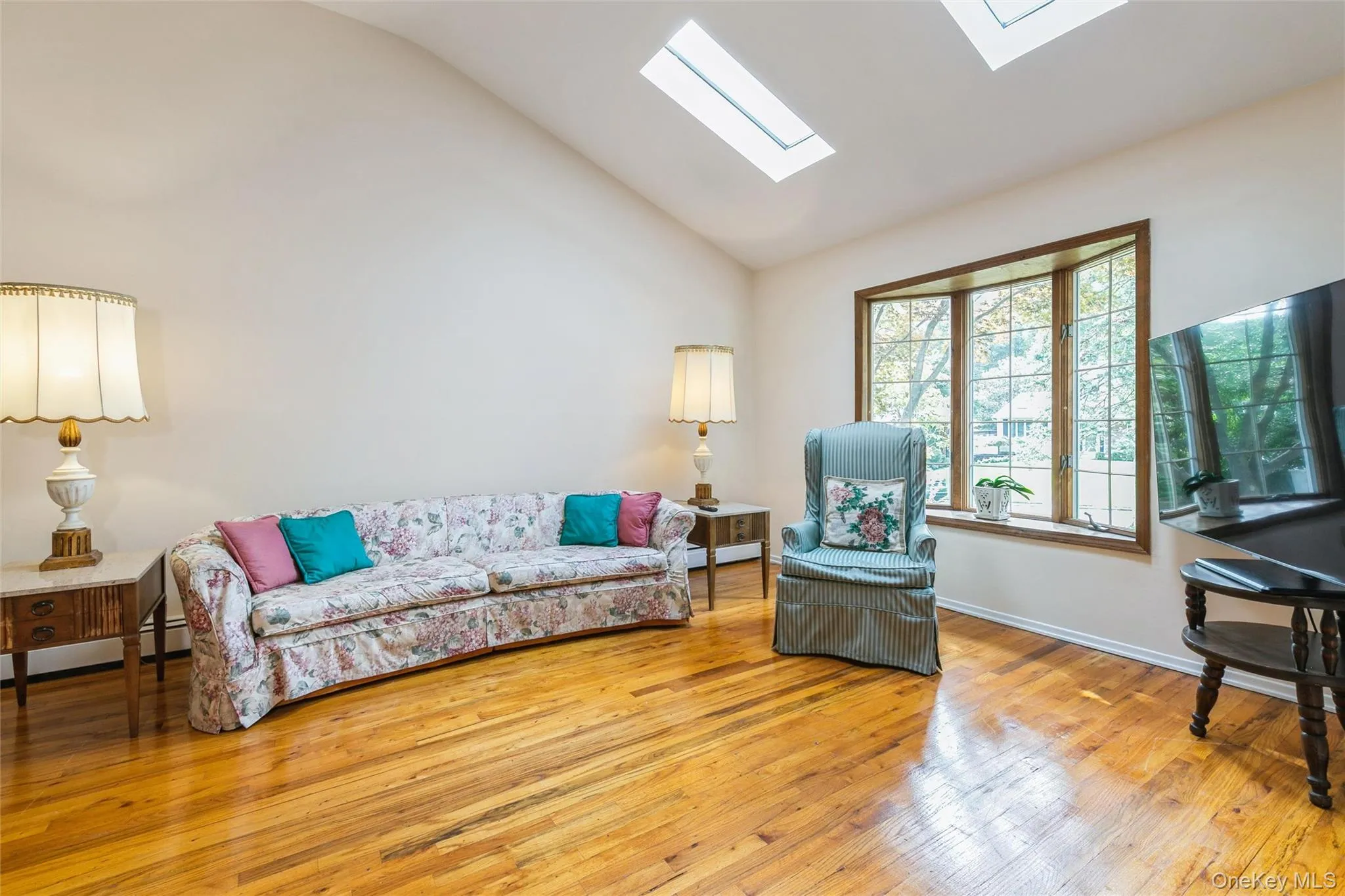 22 Sheryl Crescent, Smithtown, NY, 4 Bedrooms Bedrooms, 8 Rooms Rooms,2 BathroomsBathrooms,Residential,For Rent,Sheryl,0,1047477 22 Sheryl Crescent, Smithtown, NY, 4 Bedrooms Bedrooms, 8 Rooms Rooms,2 BathroomsBathrooms,Residential,For Rent,Sheryl,0,1047477