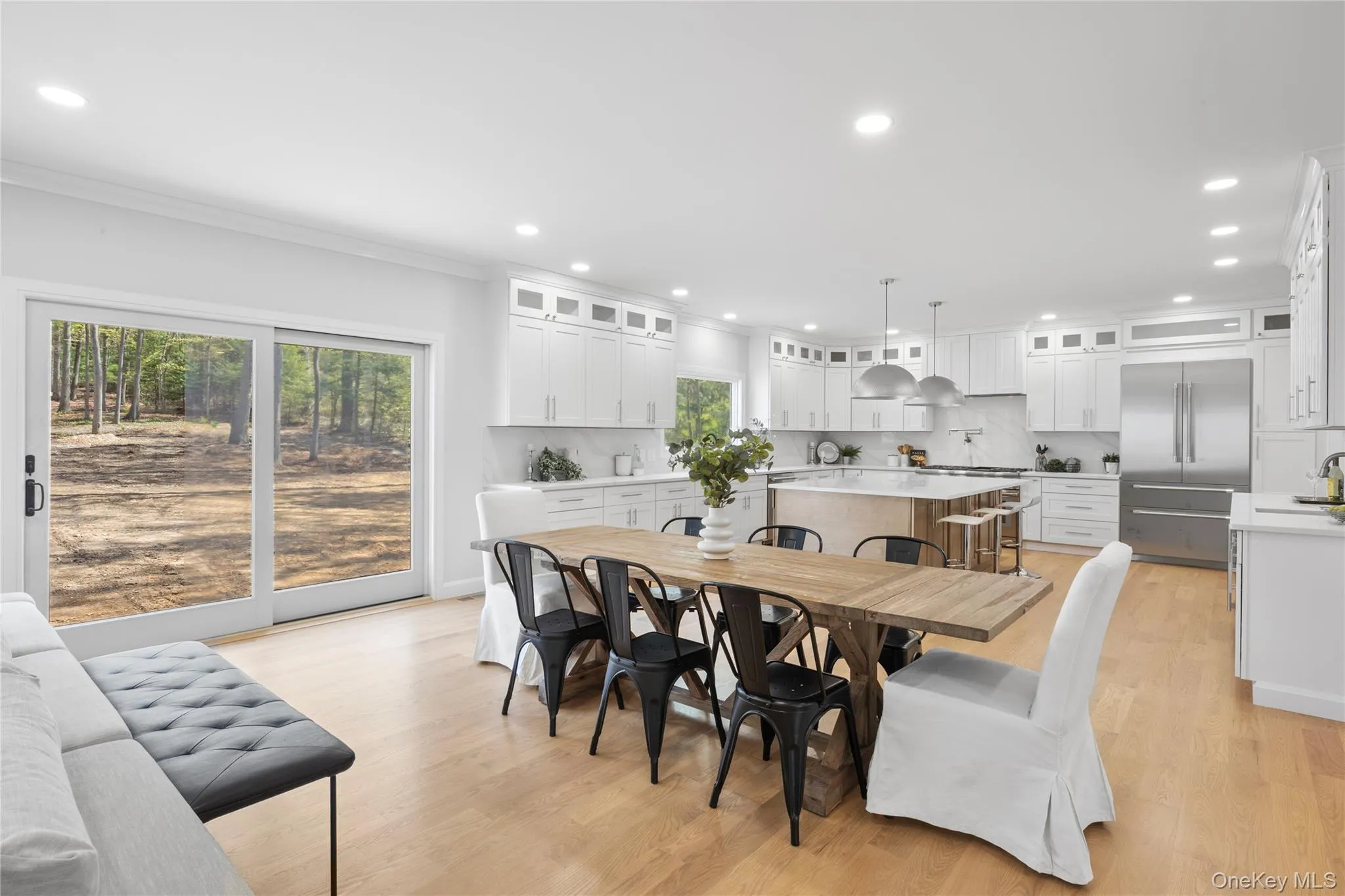 206 Beverly, Huntington, NY, 4 Bedrooms Bedrooms, 15 Rooms Rooms,4 BathroomsBathrooms,Residential,For Rent,Beverly,0,1047480 206 Beverly, Huntington, NY, 4 Bedrooms Bedrooms, 15 Rooms Rooms,4 BathroomsBathrooms,Residential,For Rent,Beverly,0,1047480