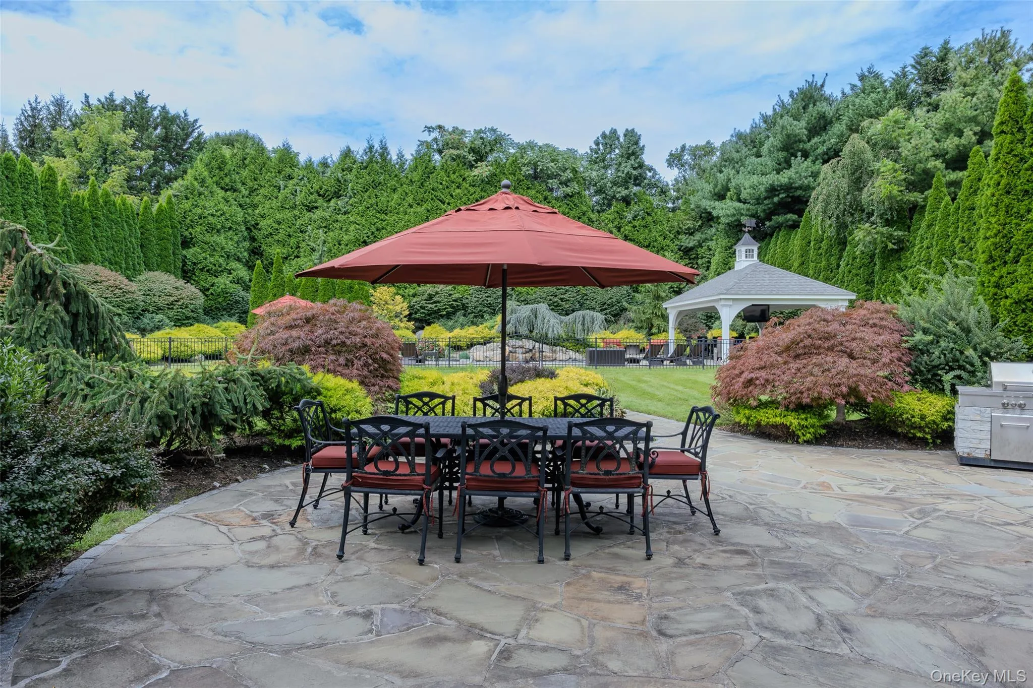 10 Meadow Glen Road, Smithtown, NY, 5 Bedrooms Bedrooms, 13 Rooms Rooms,5 BathroomsBathrooms,Residential,For Rent,Meadow Glen,0,1047481 10 Meadow Glen Road, Smithtown, NY, 5 Bedrooms Bedrooms, 13 Rooms Rooms,5 BathroomsBathrooms,Residential,For Rent,Meadow Glen,0,1047481