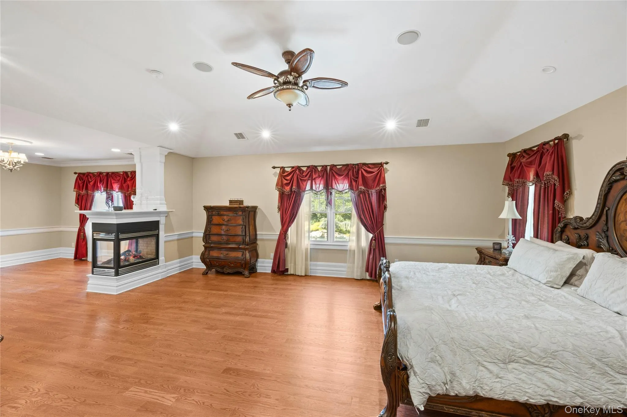 10 Meadow Glen Road, Smithtown, NY, 5 Bedrooms Bedrooms, 13 Rooms Rooms,5 BathroomsBathrooms,Residential,For Rent,Meadow Glen,0,1047481 10 Meadow Glen Road, Smithtown, NY, 5 Bedrooms Bedrooms, 13 Rooms Rooms,5 BathroomsBathrooms,Residential,For Rent,Meadow Glen,0,1047481