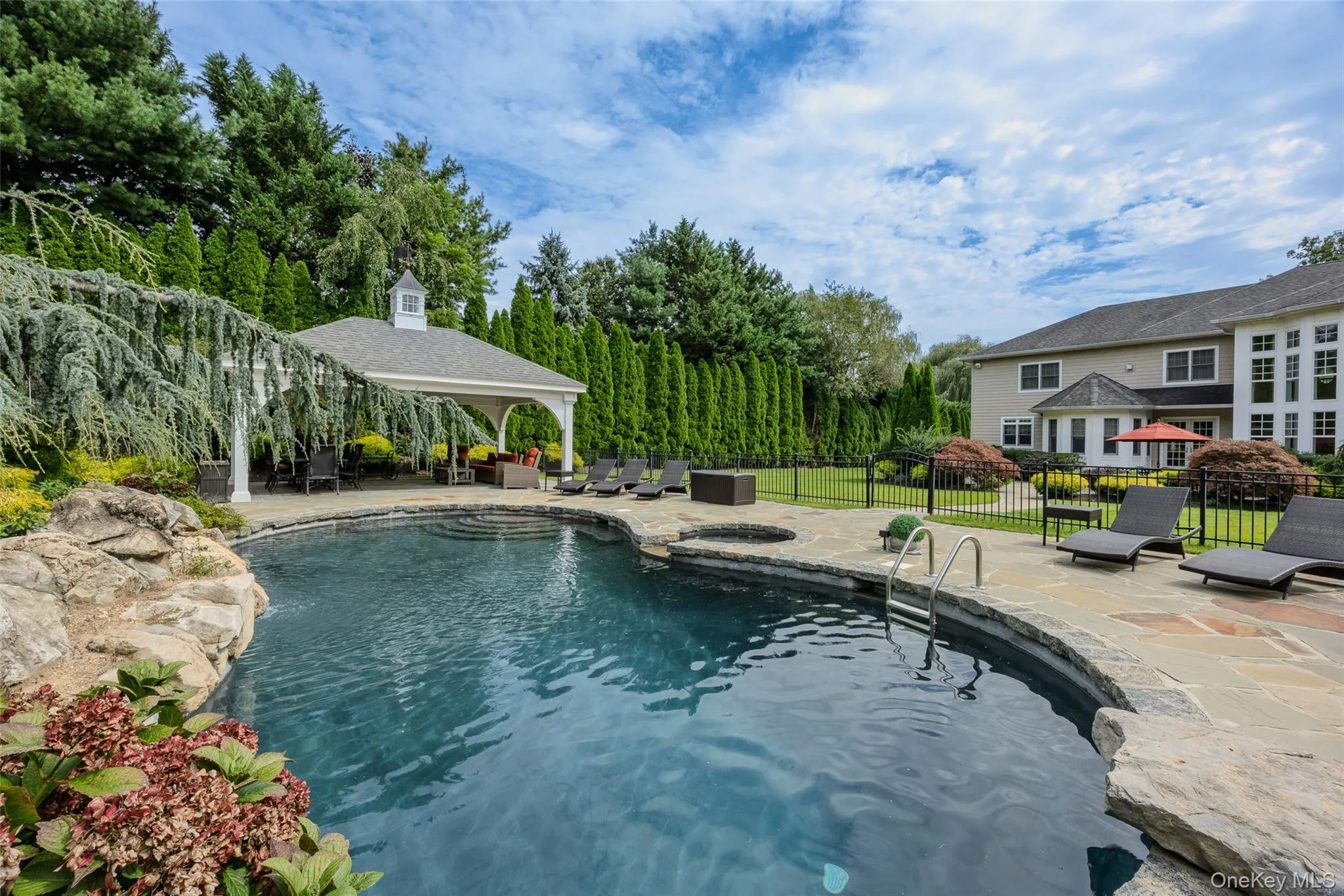 10 Meadow Glen Road, Smithtown, NY, 5 Bedrooms Bedrooms, 13 Rooms Rooms,5 BathroomsBathrooms,Residential,For Rent,Meadow Glen,0,1047481 10 Meadow Glen Road, Smithtown, NY, 5 Bedrooms Bedrooms, 13 Rooms Rooms,5 BathroomsBathrooms,Residential,For Rent,Meadow Glen,0,1047481