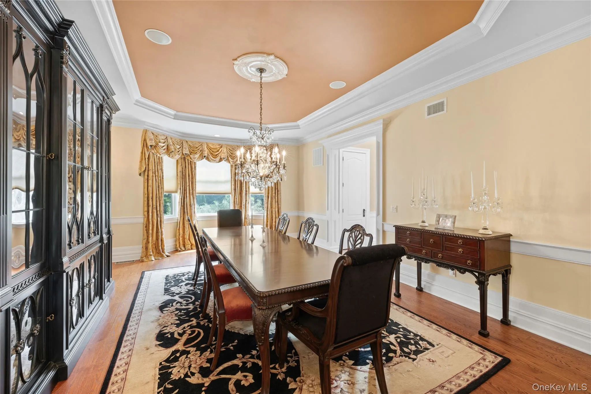 10 Meadow Glen Road, Smithtown, NY, 5 Bedrooms Bedrooms, 13 Rooms Rooms,5 BathroomsBathrooms,Residential,For Rent,Meadow Glen,0,1047481 10 Meadow Glen Road, Smithtown, NY, 5 Bedrooms Bedrooms, 13 Rooms Rooms,5 BathroomsBathrooms,Residential,For Rent,Meadow Glen,0,1047481