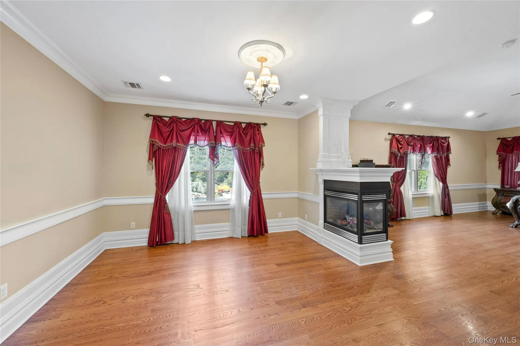 10 Meadow Glen Road, Smithtown, NY, 5 Bedrooms Bedrooms, 13 Rooms Rooms,5 BathroomsBathrooms,Residential,For Rent,Meadow Glen,0,1047481 10 Meadow Glen Road, Smithtown, NY, 5 Bedrooms Bedrooms, 13 Rooms Rooms,5 BathroomsBathrooms,Residential,For Rent,Meadow Glen,0,1047481