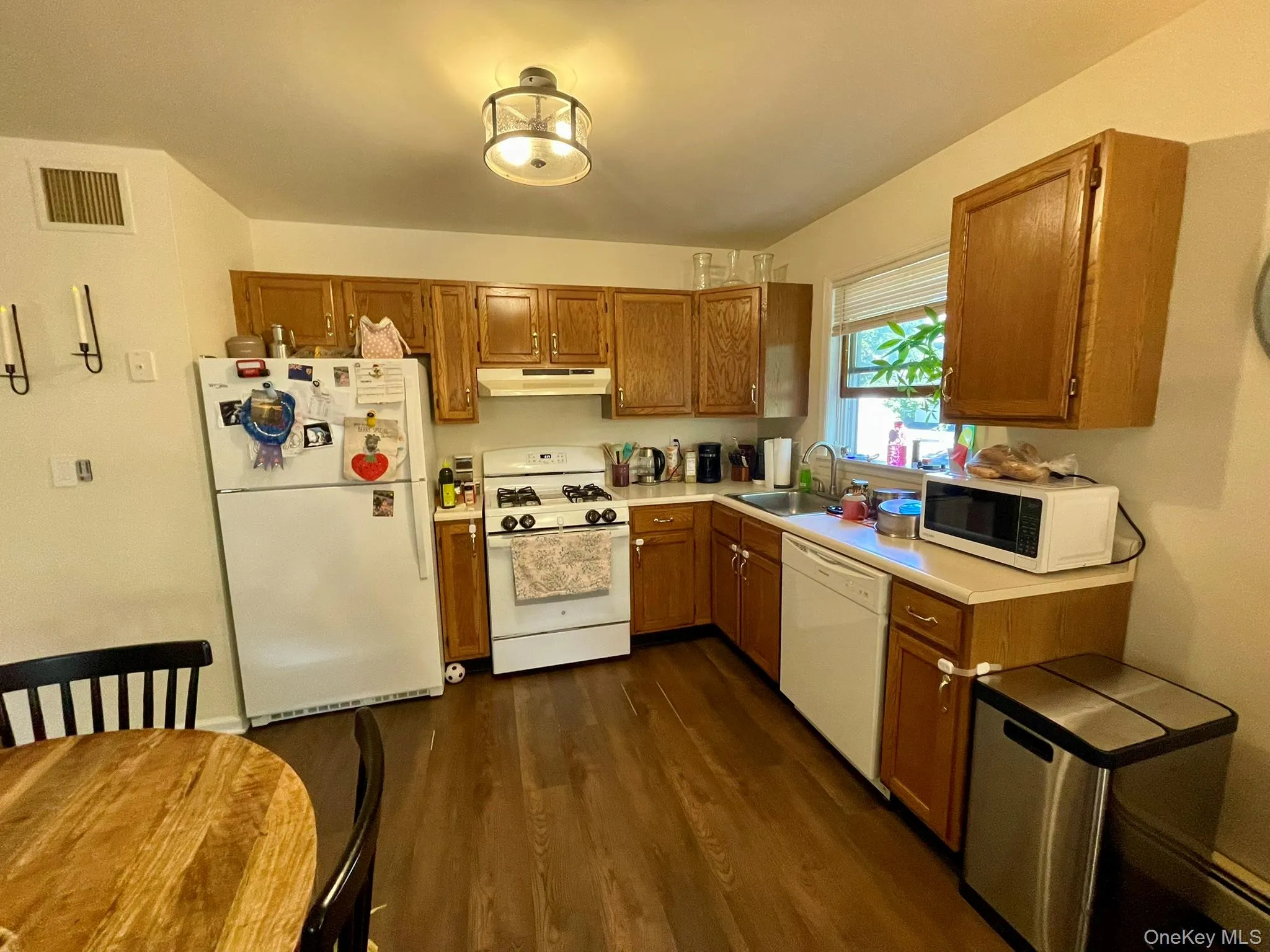 252 High Avenue, Orangetown, NY, 2 Bedrooms Bedrooms, 5 Rooms Rooms,1 BathroomBathrooms,Residential Lease,For Rent,High,0,1047483 252 High Avenue, Orangetown, NY, 2 Bedrooms Bedrooms, 5 Rooms Rooms,1 BathroomBathrooms,Residential Lease,For Rent,High,0,1047483