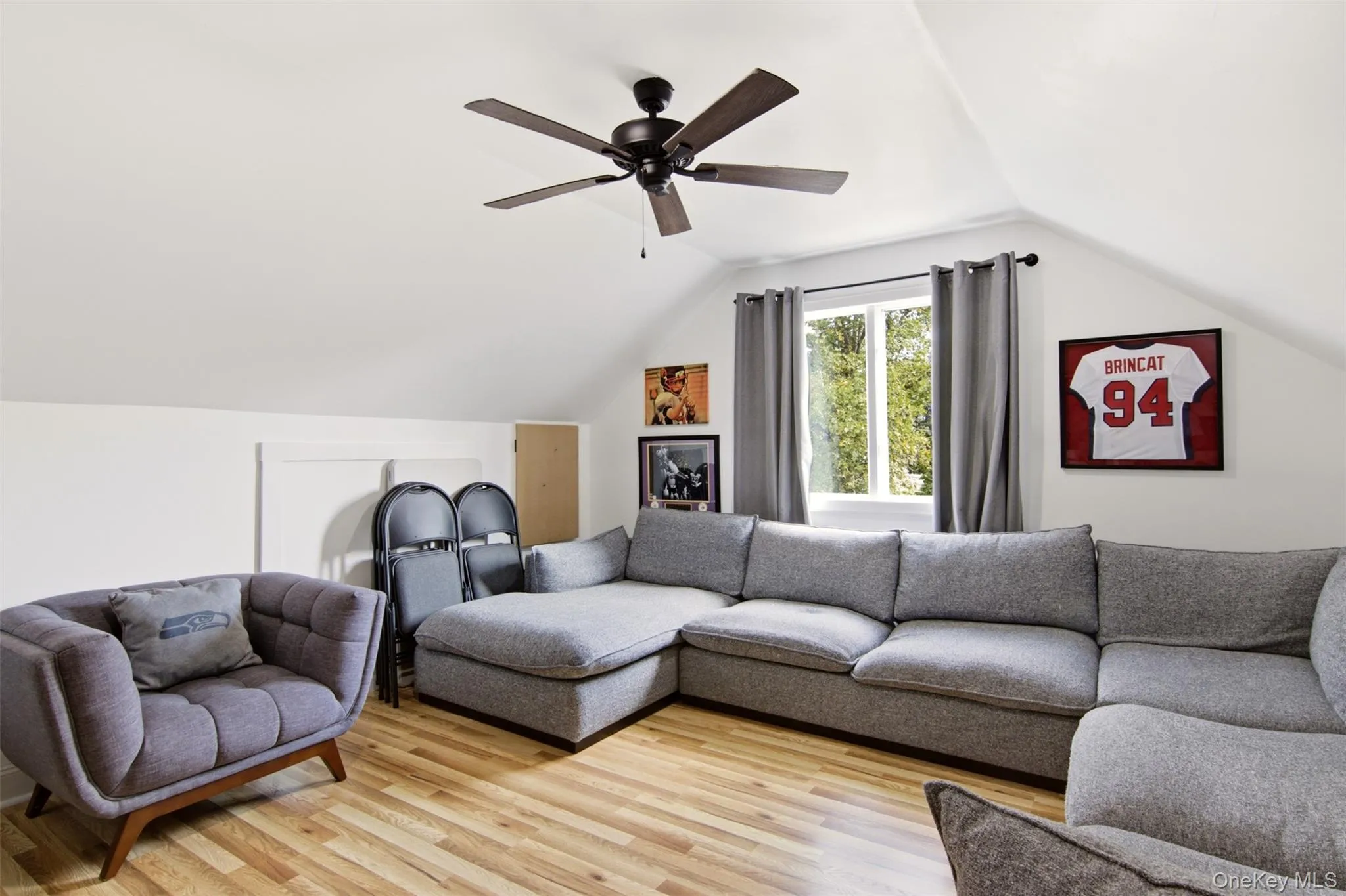 8 Glen Way, Brookhaven, NY, 4 Bedrooms Bedrooms, 11 Rooms Rooms,3 BathroomsBathrooms,Residential,For Rent,Glen,0,1047485 8 Glen Way, Brookhaven, NY, 4 Bedrooms Bedrooms, 11 Rooms Rooms,3 BathroomsBathrooms,Residential,For Rent,Glen,0,1047485