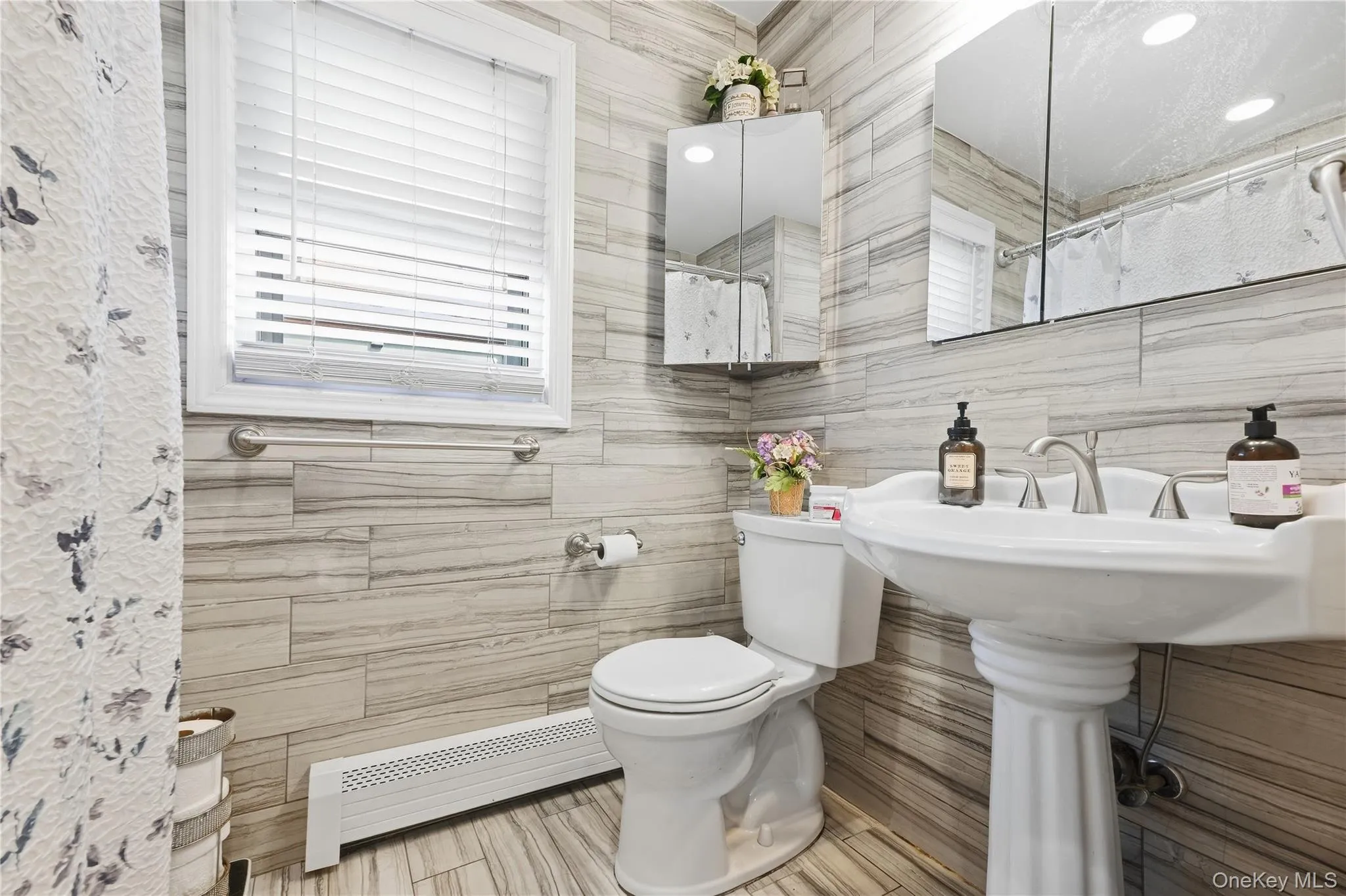 630 9th Street, Hempstead, NY, 4 Bedrooms Bedrooms, 8 Rooms Rooms,2 BathroomsBathrooms,Residential,For Rent,9th,0,1047490 630 9th Street, Hempstead, NY, 4 Bedrooms Bedrooms, 8 Rooms Rooms,2 BathroomsBathrooms,Residential,For Rent,9th,0,1047490