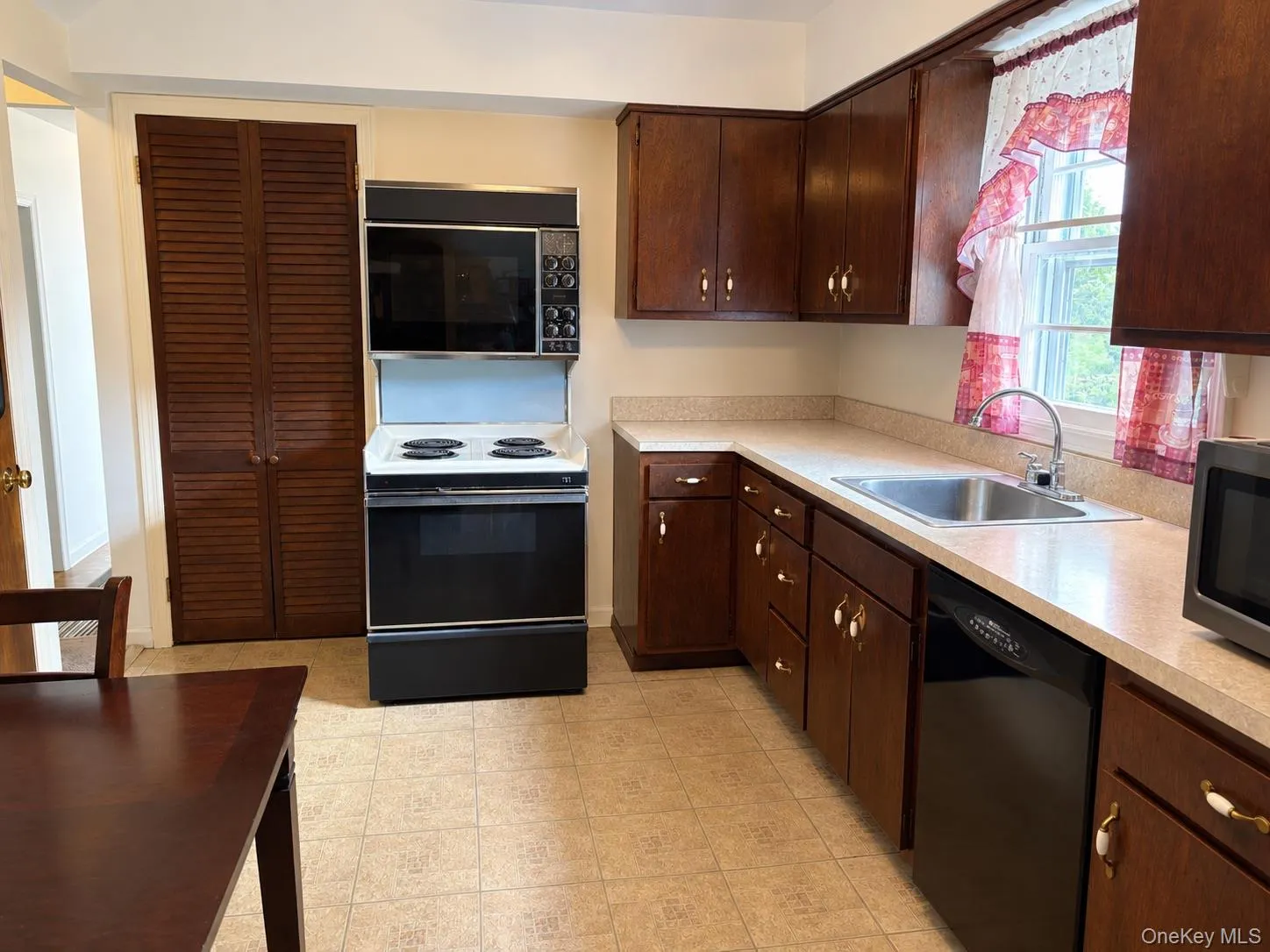 9 Mill Pond Lane, Brookhaven, NY, 3 Bedrooms Bedrooms, 7 Rooms Rooms,1 BathroomBathrooms,Residential,For Rent,Mill Pond,0,1047492 9 Mill Pond Lane, Brookhaven, NY, 3 Bedrooms Bedrooms, 7 Rooms Rooms,1 BathroomBathrooms,Residential,For Rent,Mill Pond,0,1047492