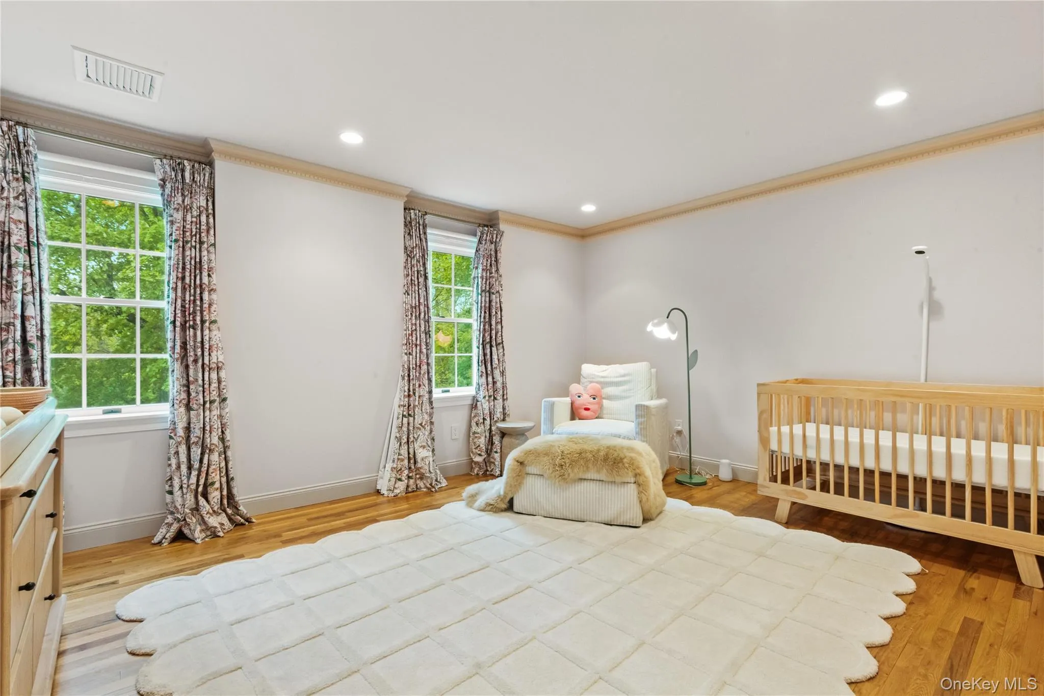6 Round House Court, North Castle, NY, 5 Bedrooms Bedrooms, 14 Rooms Rooms,5 BathroomsBathrooms,Residential,For Rent,Round House,0,1047494 6 Round House Court, North Castle, NY, 5 Bedrooms Bedrooms, 14 Rooms Rooms,5 BathroomsBathrooms,Residential,For Rent,Round House,0,1047494