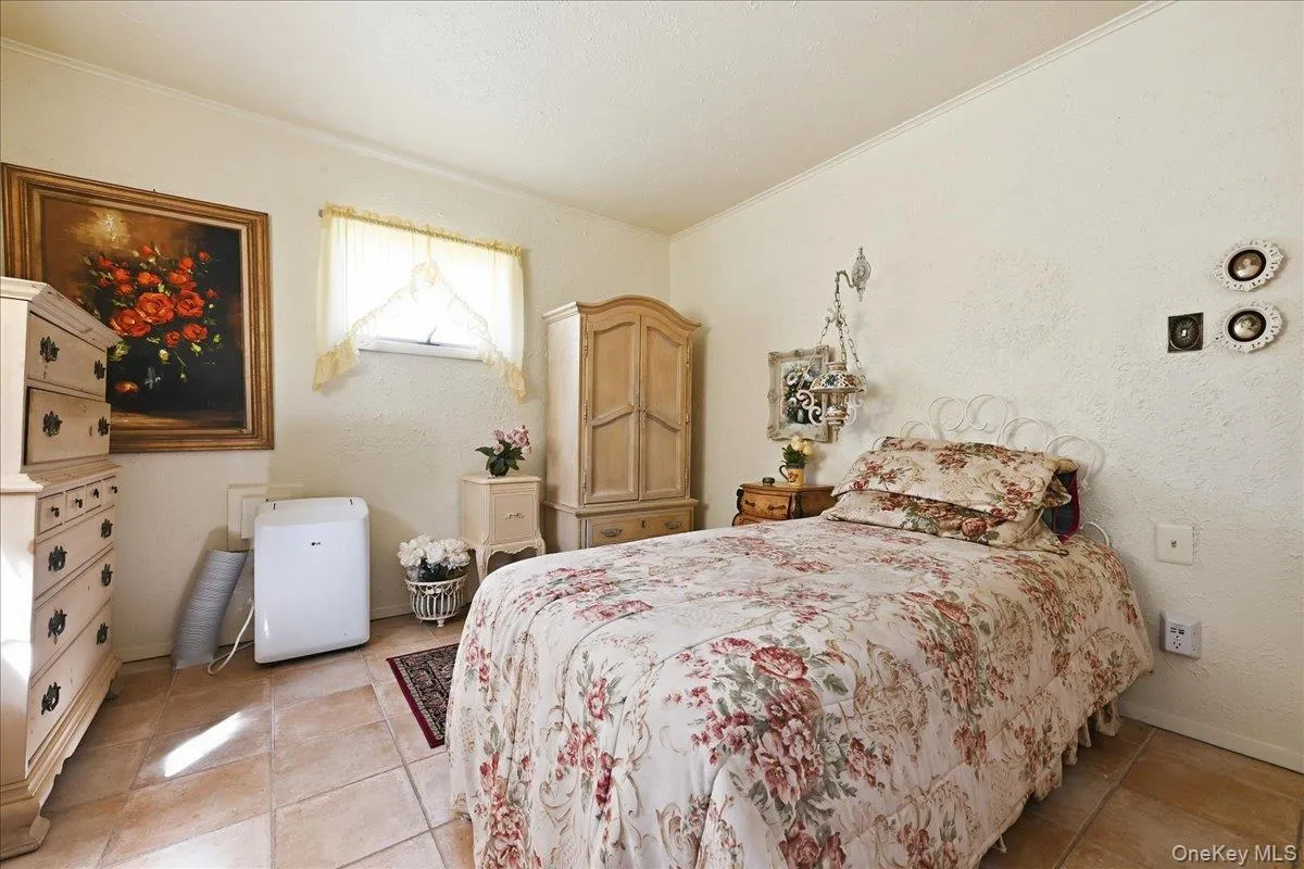 65 Riverside Avenue, Oyster Bay, NY, 4 Bedrooms Bedrooms, 7 Rooms Rooms,1 BathroomBathrooms,Residential,For Rent,Riverside,0,1047495 65 Riverside Avenue, Oyster Bay, NY, 4 Bedrooms Bedrooms, 7 Rooms Rooms,1 BathroomBathrooms,Residential,For Rent,Riverside,0,1047495