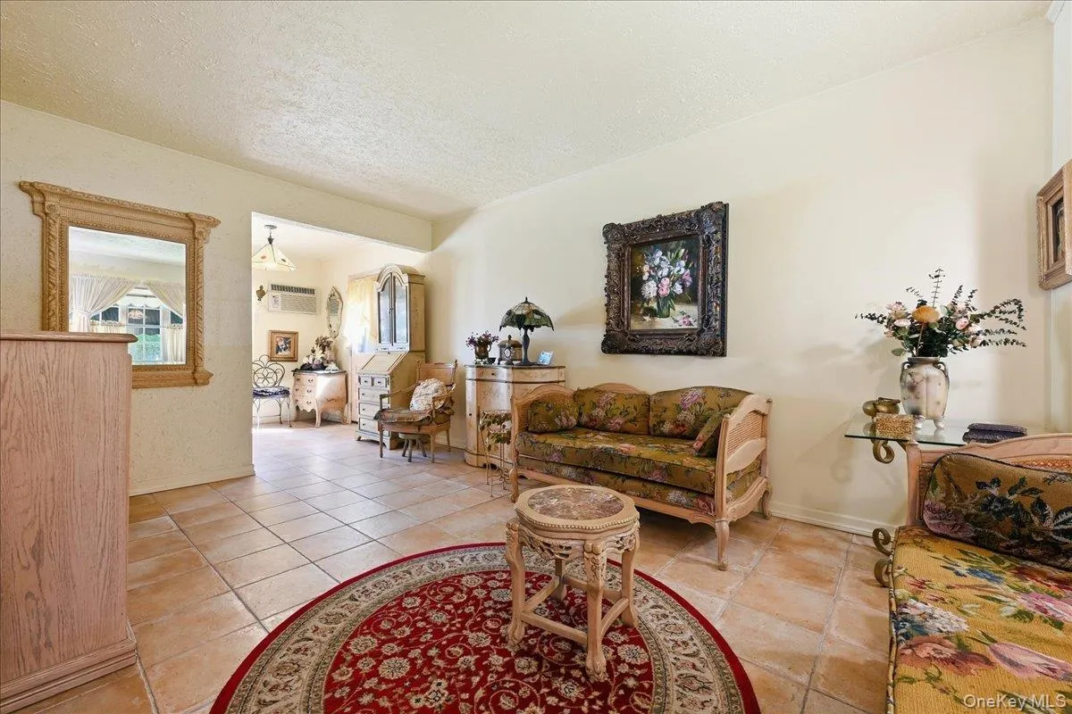 65 Riverside Avenue, Oyster Bay, NY, 4 Bedrooms Bedrooms, 7 Rooms Rooms,1 BathroomBathrooms,Residential,For Rent,Riverside,0,1047495 65 Riverside Avenue, Oyster Bay, NY, 4 Bedrooms Bedrooms, 7 Rooms Rooms,1 BathroomBathrooms,Residential,For Rent,Riverside,0,1047495