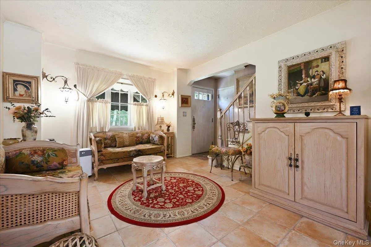 65 Riverside Avenue, Oyster Bay, NY, 4 Bedrooms Bedrooms, 7 Rooms Rooms,1 BathroomBathrooms,Residential,For Rent,Riverside,0,1047495 65 Riverside Avenue, Oyster Bay, NY, 4 Bedrooms Bedrooms, 7 Rooms Rooms,1 BathroomBathrooms,Residential,For Rent,Riverside,0,1047495