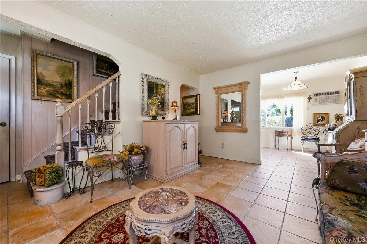 65 Riverside Avenue, Oyster Bay, NY, 4 Bedrooms Bedrooms, 7 Rooms Rooms,1 BathroomBathrooms,Residential,For Rent,Riverside,0,1047495 65 Riverside Avenue, Oyster Bay, NY, 4 Bedrooms Bedrooms, 7 Rooms Rooms,1 BathroomBathrooms,Residential,For Rent,Riverside,0,1047495