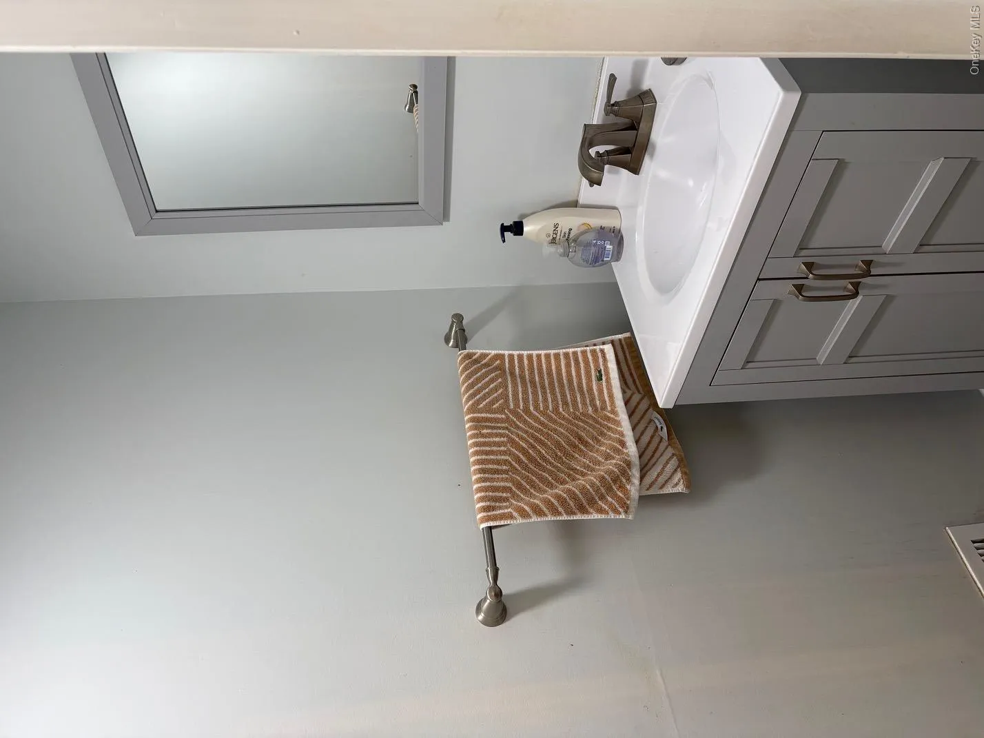 6629 Avenue N, New York, NY, 3 Bedrooms Bedrooms, 6 Rooms Rooms,2 BathroomsBathrooms,Residential,For Rent,Avenue N,0,1047496 6629 Avenue N, New York, NY, 3 Bedrooms Bedrooms, 6 Rooms Rooms,2 BathroomsBathrooms,Residential,For Rent,Avenue N,0,1047496