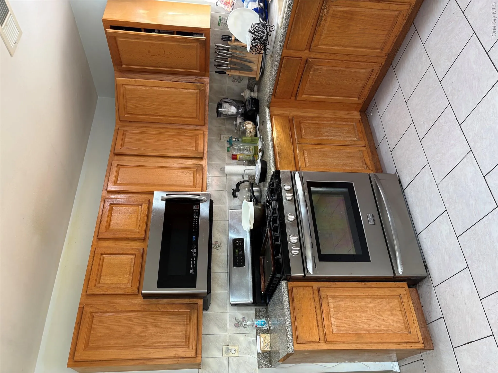 6629 Avenue N, New York, NY, 3 Bedrooms Bedrooms, 6 Rooms Rooms,2 BathroomsBathrooms,Residential,For Rent,Avenue N,0,1047496 6629 Avenue N, New York, NY, 3 Bedrooms Bedrooms, 6 Rooms Rooms,2 BathroomsBathrooms,Residential,For Rent,Avenue N,0,1047496