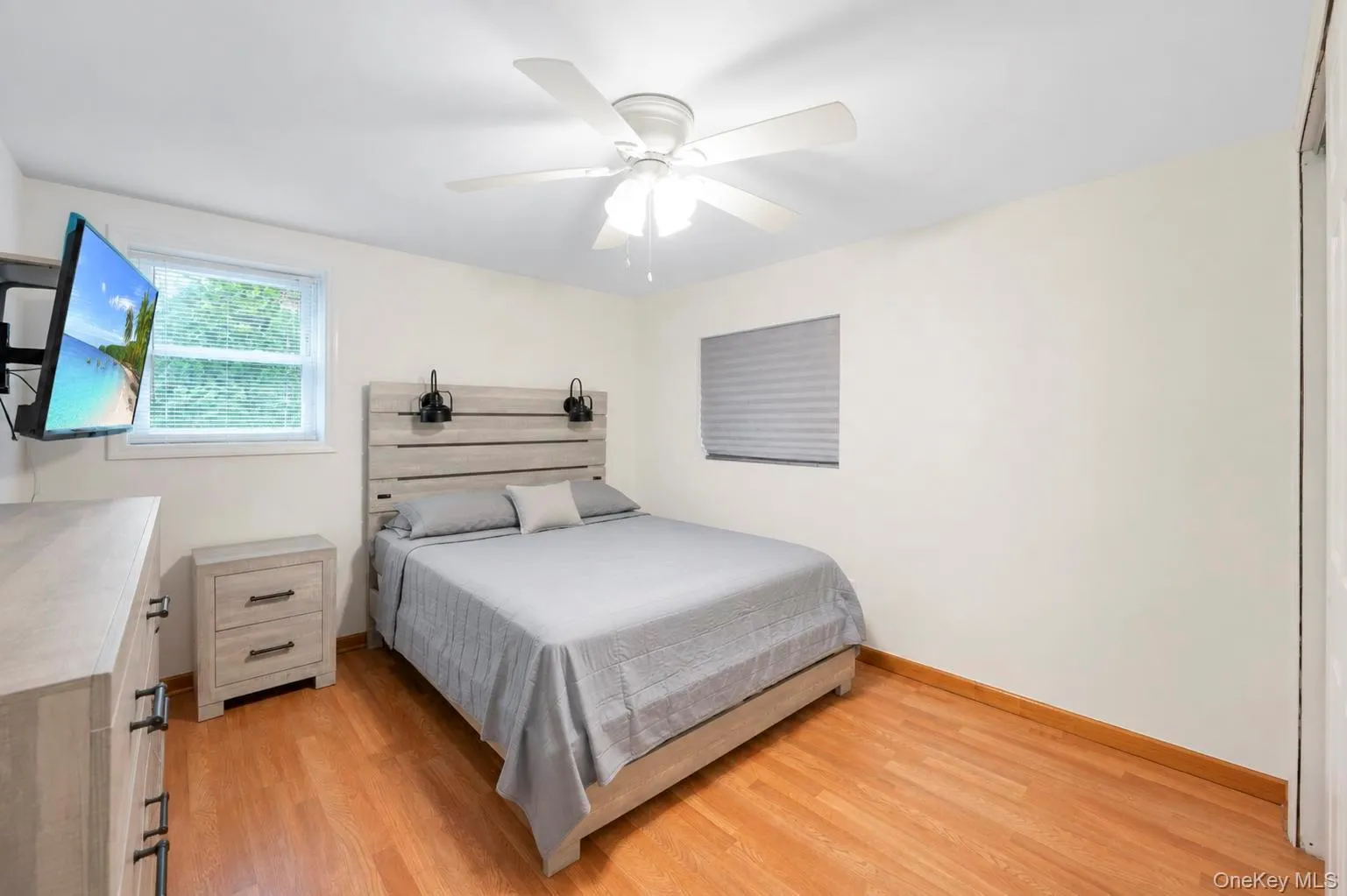 15 Dillon Drive, Huntington, NY, 4 Bedrooms Bedrooms, 8 Rooms Rooms,4 BathroomsBathrooms,Residential,For Rent,Dillon,0,1047498 15 Dillon Drive, Huntington, NY, 4 Bedrooms Bedrooms, 8 Rooms Rooms,4 BathroomsBathrooms,Residential,For Rent,Dillon,0,1047498