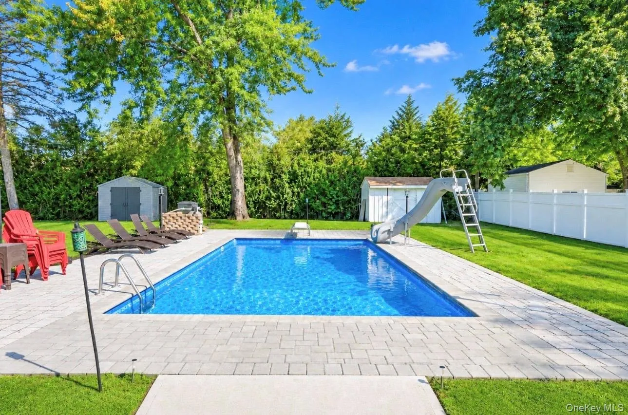 15 Dillon Drive, Huntington, NY, 4 Bedrooms Bedrooms, 8 Rooms Rooms,4 BathroomsBathrooms,Residential,For Rent,Dillon,0,1047498 15 Dillon Drive, Huntington, NY, 4 Bedrooms Bedrooms, 8 Rooms Rooms,4 BathroomsBathrooms,Residential,For Rent,Dillon,0,1047498