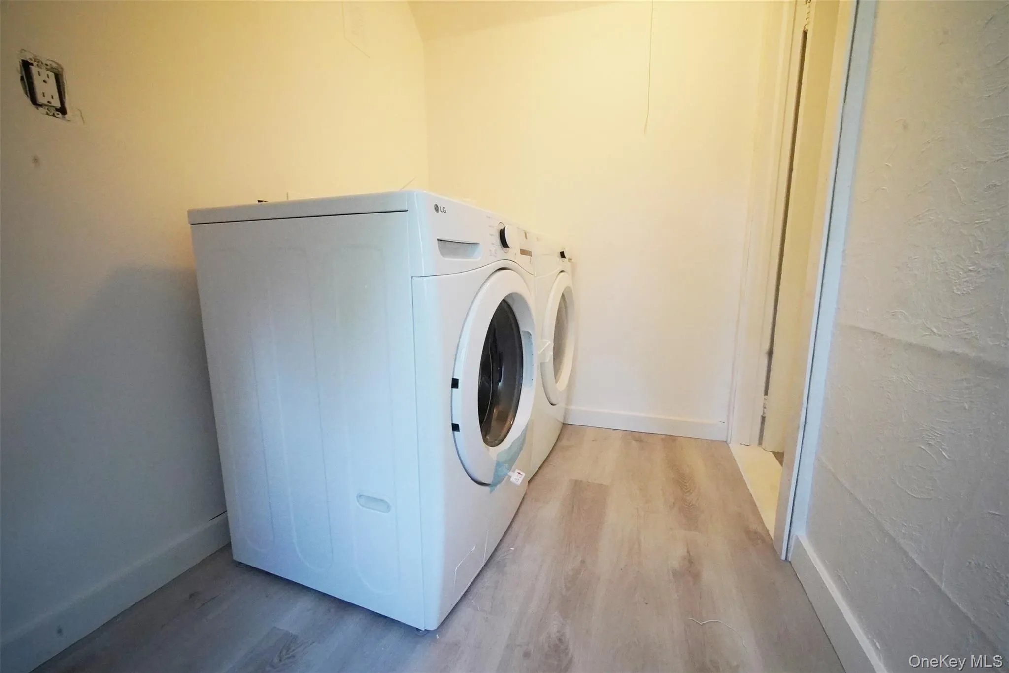 416 Ridgeway, White Plains, NY, 2 Bedrooms Bedrooms, 6 Rooms Rooms,2 BathroomsBathrooms,Residential Lease,For Rent,Ridgeway,0,1047500 416 Ridgeway, White Plains, NY, 2 Bedrooms Bedrooms, 6 Rooms Rooms,2 BathroomsBathrooms,Residential Lease,For Rent,Ridgeway,0,1047500