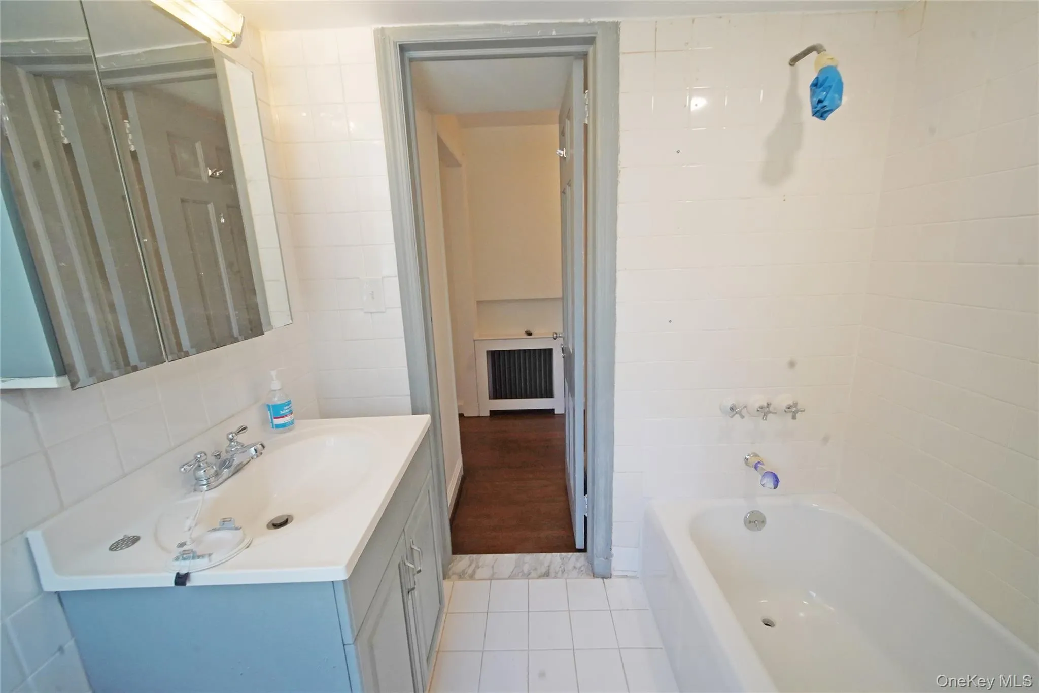 416 Ridgeway, White Plains, NY, 2 Bedrooms Bedrooms, 6 Rooms Rooms,2 BathroomsBathrooms,Residential Lease,For Rent,Ridgeway,0,1047500 416 Ridgeway, White Plains, NY, 2 Bedrooms Bedrooms, 6 Rooms Rooms,2 BathroomsBathrooms,Residential Lease,For Rent,Ridgeway,0,1047500