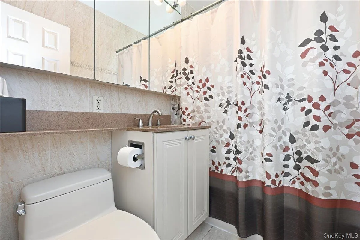 25502 61st Avenue, New York, NY, 2 Bedrooms Bedrooms, 5 Rooms Rooms,1 BathroomBathrooms,Residential,For Rent,61st,0,1047501 25502 61st Avenue, New York, NY, 2 Bedrooms Bedrooms, 5 Rooms Rooms,1 BathroomBathrooms,Residential,For Rent,61st,0,1047501
