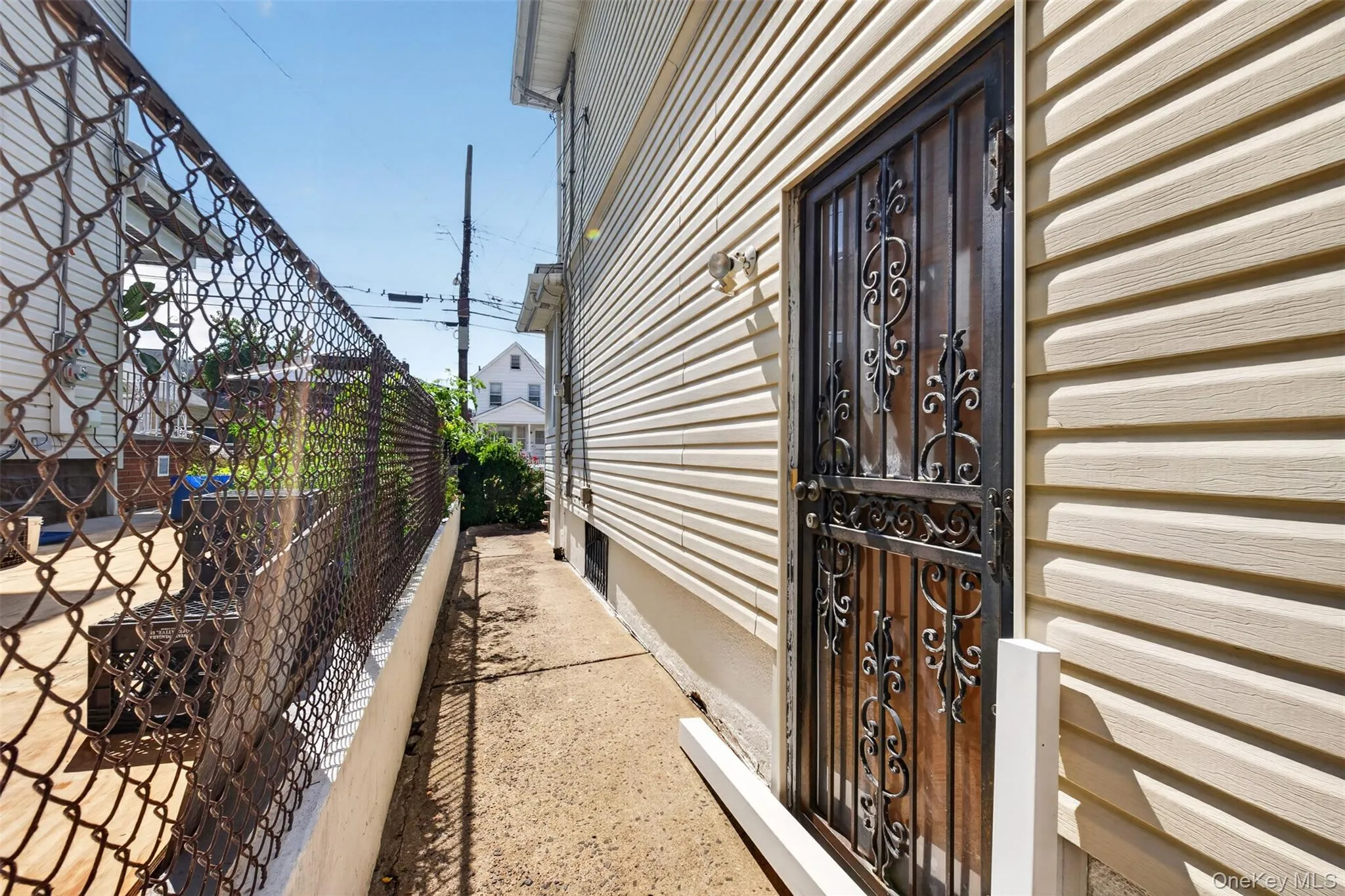 132-35 57th Road, New York, NY, 3 Bedrooms Bedrooms, 8 Rooms Rooms,1 BathroomBathrooms,Residential,For Rent,57th,0,1047503 132-35 57th Road, New York, NY, 3 Bedrooms Bedrooms, 8 Rooms Rooms,1 BathroomBathrooms,Residential,For Rent,57th,0,1047503