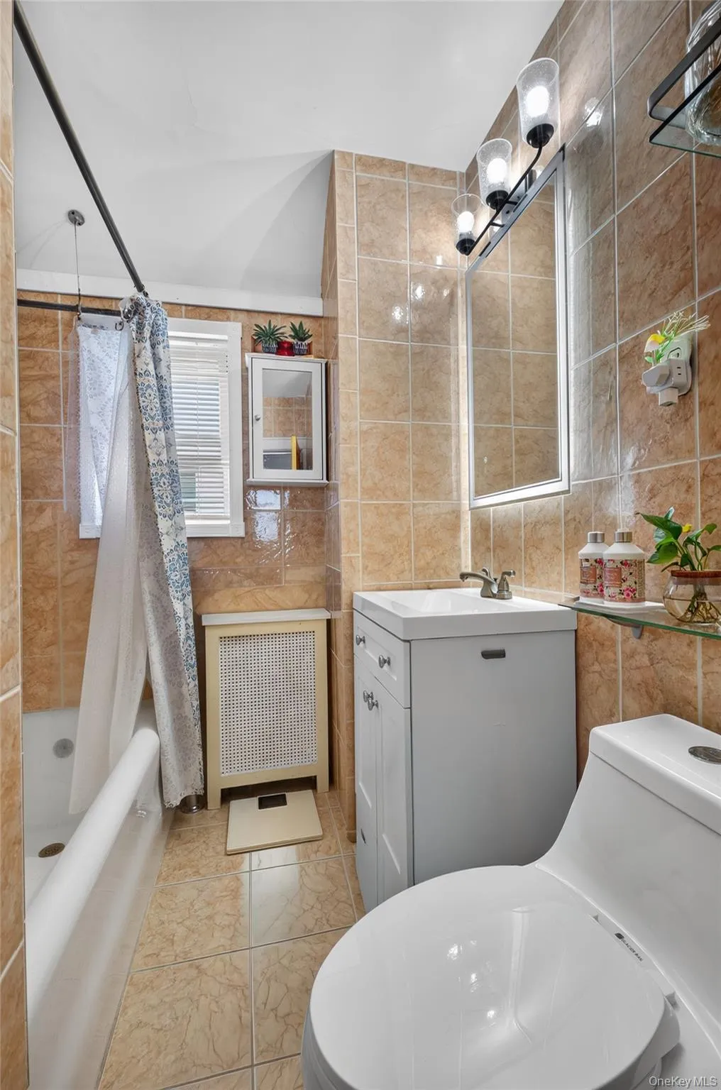 132-35 57th Road, New York, NY, 3 Bedrooms Bedrooms, 8 Rooms Rooms,1 BathroomBathrooms,Residential,For Rent,57th,0,1047503 132-35 57th Road, New York, NY, 3 Bedrooms Bedrooms, 8 Rooms Rooms,1 BathroomBathrooms,Residential,For Rent,57th,0,1047503