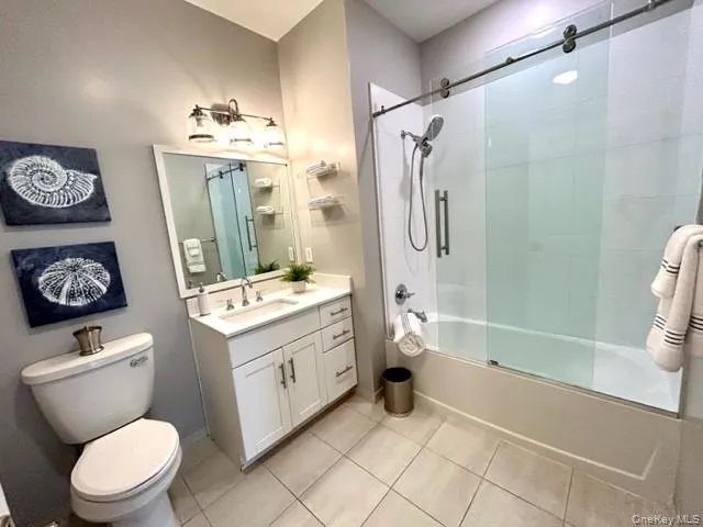 75 Hoffman Avenue, Babylon, NY, 1 Bedroom Bedrooms, 4 Rooms Rooms,1 BathroomBathrooms,Residential Lease,For Rent,Hoffman,0,1047507 75 Hoffman Avenue, Babylon, NY, 1 Bedroom Bedrooms, 4 Rooms Rooms,1 BathroomBathrooms,Residential Lease,For Rent,Hoffman,0,1047507