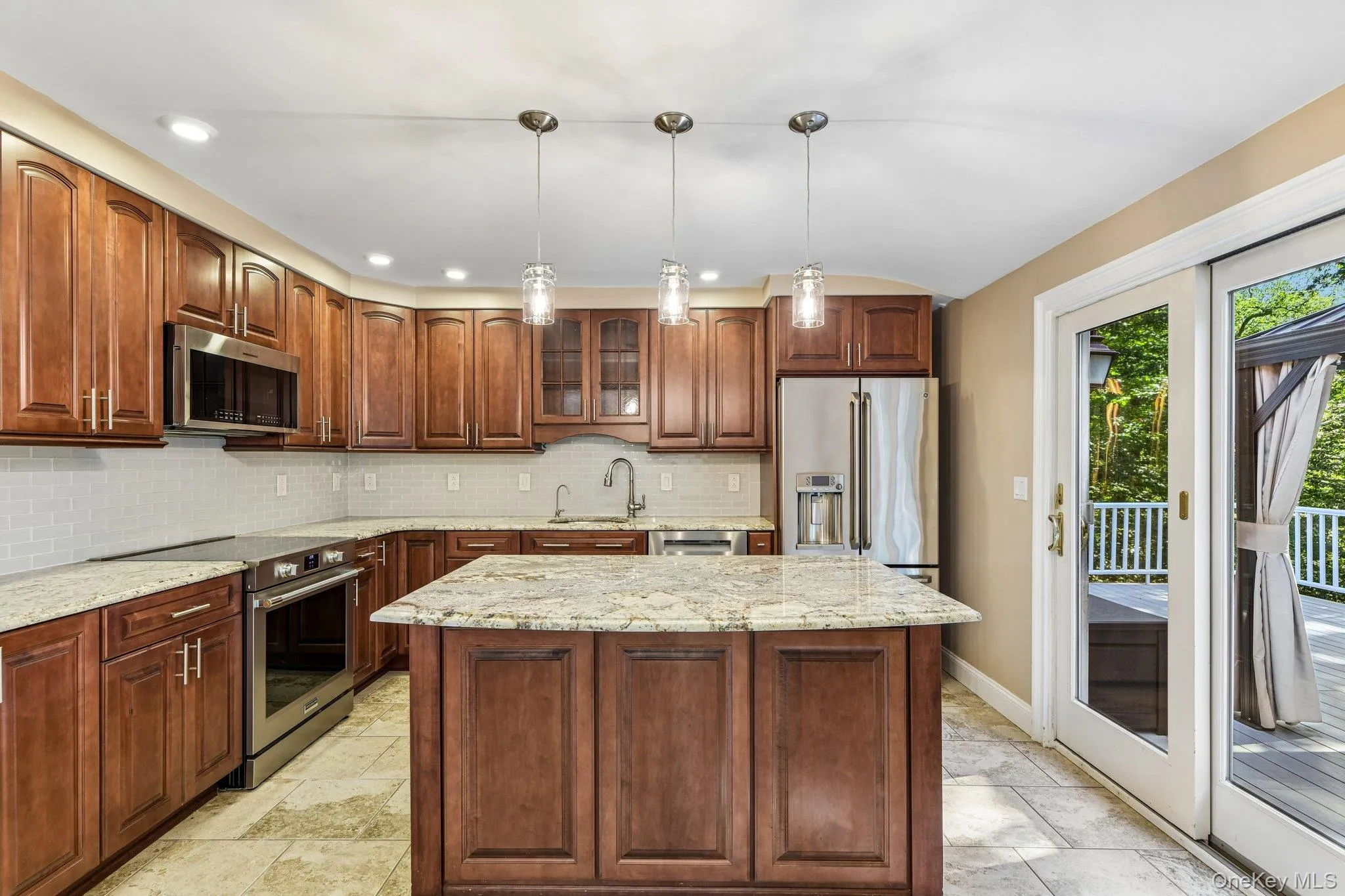 Dark cabinets with granite countertops Dark cabinets with granite countertops