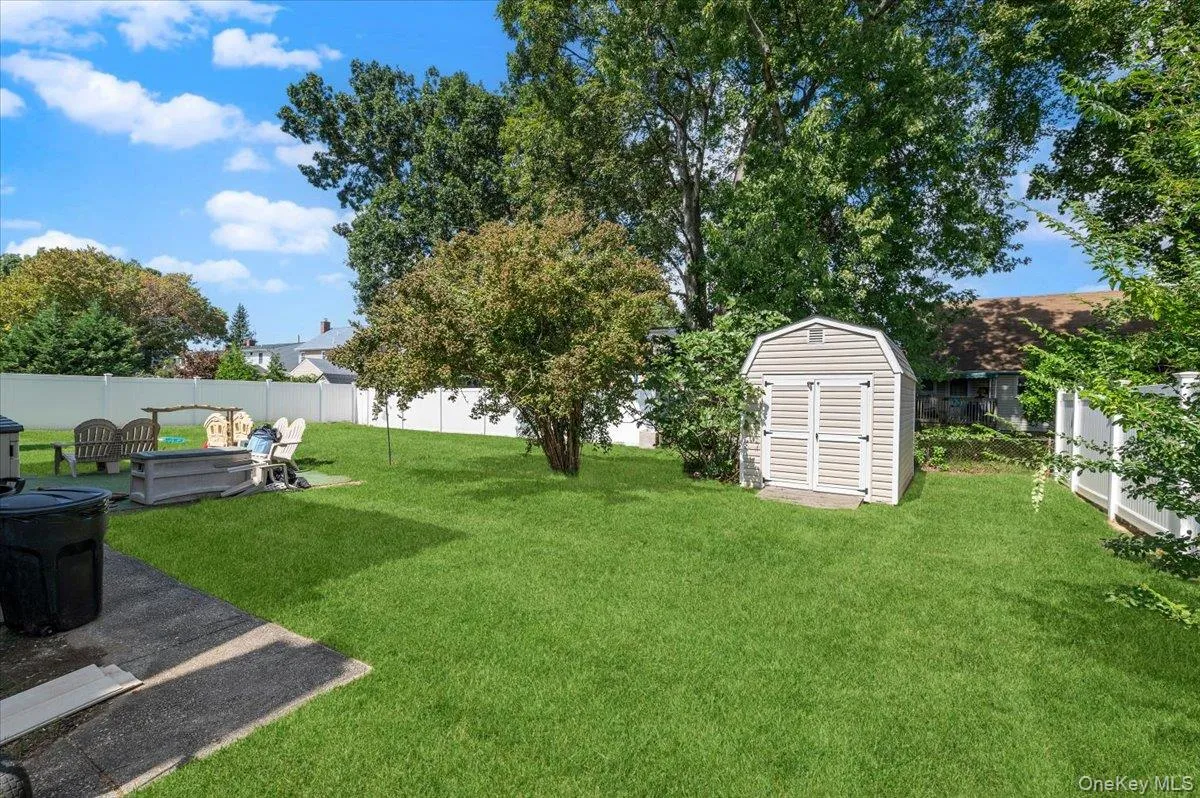 177 Toronto Avenue, Oyster Bay, NY, 4 Bedrooms Bedrooms, 8 Rooms Rooms,2 BathroomsBathrooms,Residential,For Rent,Toronto,0,1047510 177 Toronto Avenue, Oyster Bay, NY, 4 Bedrooms Bedrooms, 8 Rooms Rooms,2 BathroomsBathrooms,Residential,For Rent,Toronto,0,1047510