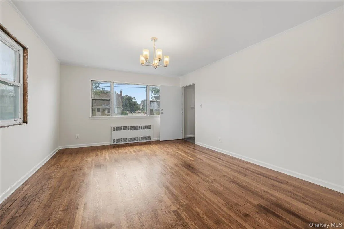 177 Toronto Avenue, Oyster Bay, NY, 4 Bedrooms Bedrooms, 8 Rooms Rooms,2 BathroomsBathrooms,Residential,For Rent,Toronto,0,1047510 177 Toronto Avenue, Oyster Bay, NY, 4 Bedrooms Bedrooms, 8 Rooms Rooms,2 BathroomsBathrooms,Residential,For Rent,Toronto,0,1047510