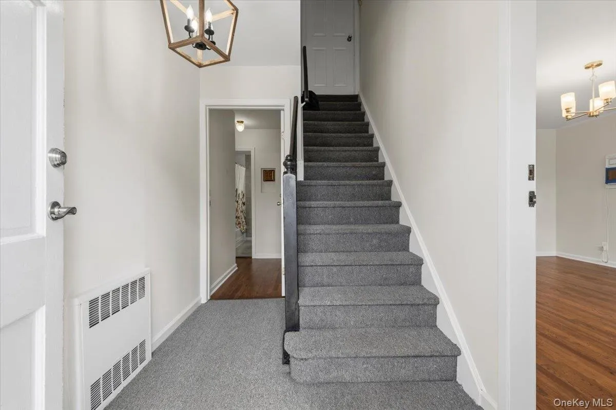 177 Toronto Avenue, Oyster Bay, NY, 4 Bedrooms Bedrooms, 8 Rooms Rooms,2 BathroomsBathrooms,Residential,For Rent,Toronto,0,1047510 177 Toronto Avenue, Oyster Bay, NY, 4 Bedrooms Bedrooms, 8 Rooms Rooms,2 BathroomsBathrooms,Residential,For Rent,Toronto,0,1047510