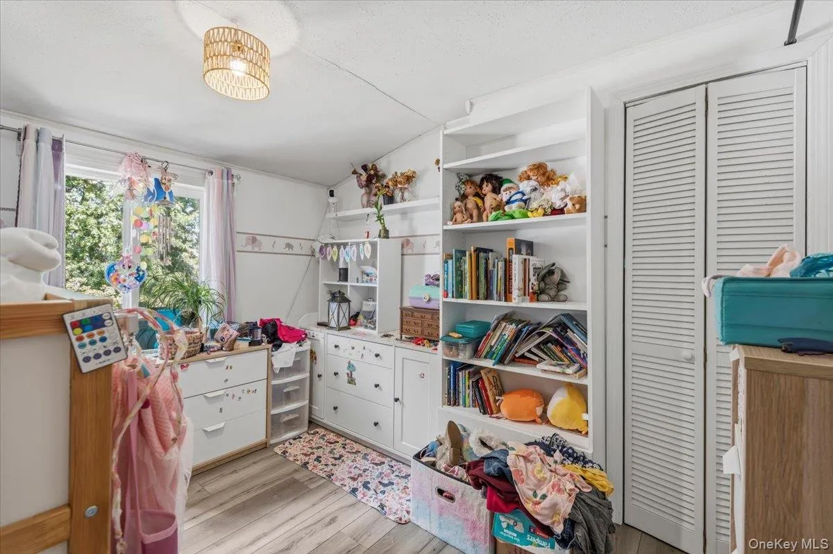 177 Toronto Avenue, Oyster Bay, NY, 4 Bedrooms Bedrooms, 8 Rooms Rooms,2 BathroomsBathrooms,Residential,For Rent,Toronto,0,1047510 177 Toronto Avenue, Oyster Bay, NY, 4 Bedrooms Bedrooms, 8 Rooms Rooms,2 BathroomsBathrooms,Residential,For Rent,Toronto,0,1047510