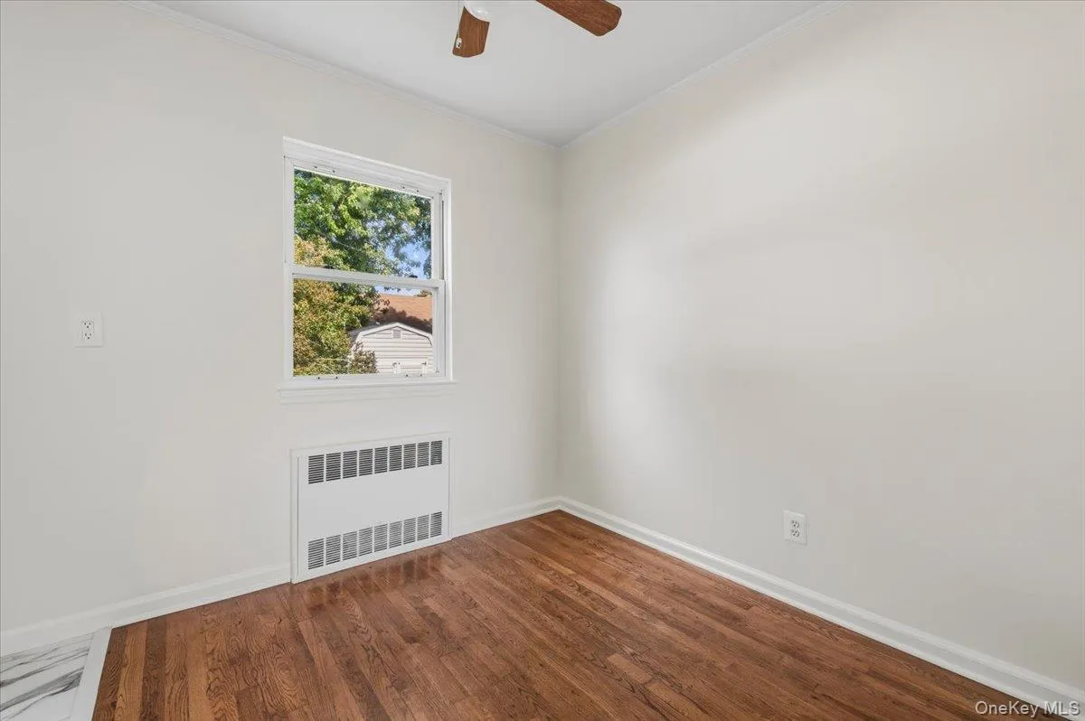 177 Toronto Avenue, Oyster Bay, NY, 4 Bedrooms Bedrooms, 8 Rooms Rooms,2 BathroomsBathrooms,Residential,For Rent,Toronto,0,1047510 177 Toronto Avenue, Oyster Bay, NY, 4 Bedrooms Bedrooms, 8 Rooms Rooms,2 BathroomsBathrooms,Residential,For Rent,Toronto,0,1047510