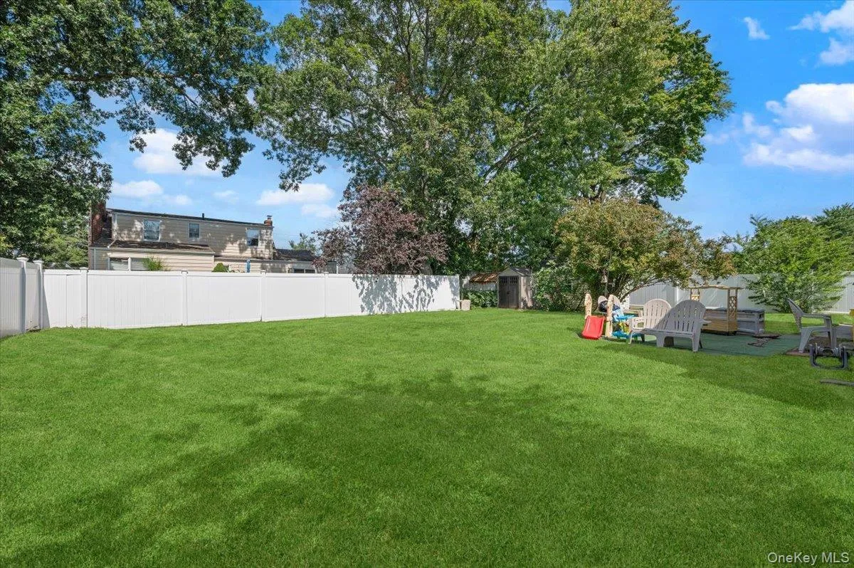 177 Toronto Avenue, Oyster Bay, NY, 4 Bedrooms Bedrooms, 8 Rooms Rooms,2 BathroomsBathrooms,Residential,For Rent,Toronto,0,1047510 177 Toronto Avenue, Oyster Bay, NY, 4 Bedrooms Bedrooms, 8 Rooms Rooms,2 BathroomsBathrooms,Residential,For Rent,Toronto,0,1047510
